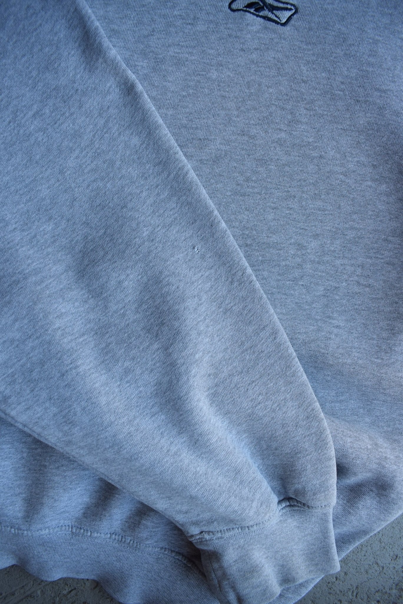 Vintage 90s Reebok Classic Logo Embroidered Crewneck (L) - Retrospective Store