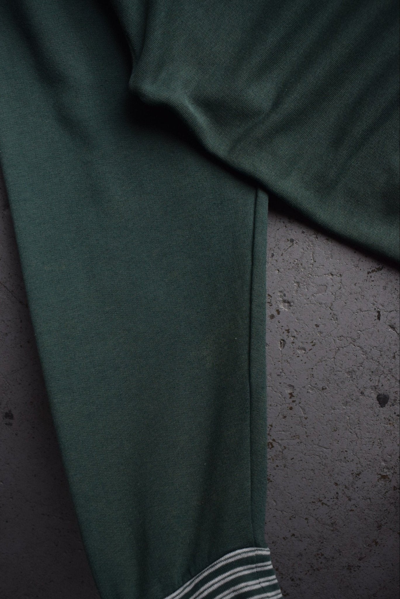 Vintage 90s Reebok Classic Logo Embroidered Crewneck (XL) - Retrospective Store