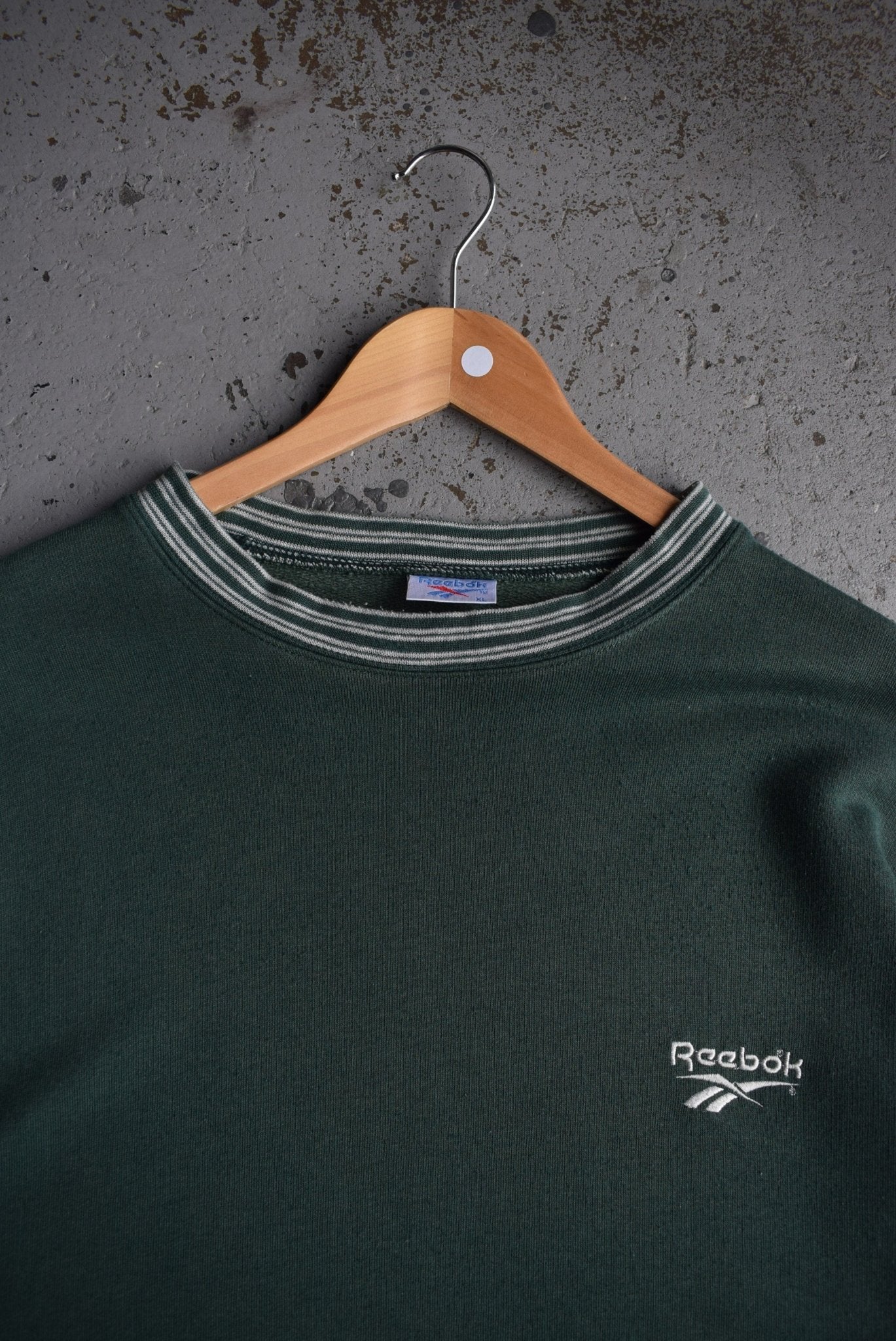 Vintage 90s Reebok Classic Logo Embroidered Crewneck (XL) - Retrospective Store