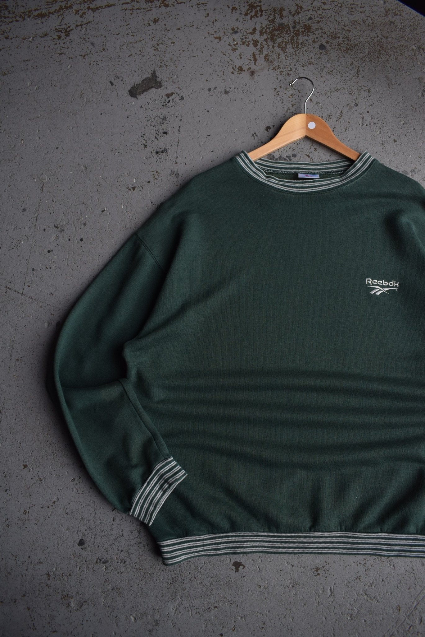 Vintage 90s Reebok Classic Logo Embroidered Crewneck (XL) - Retrospective Store