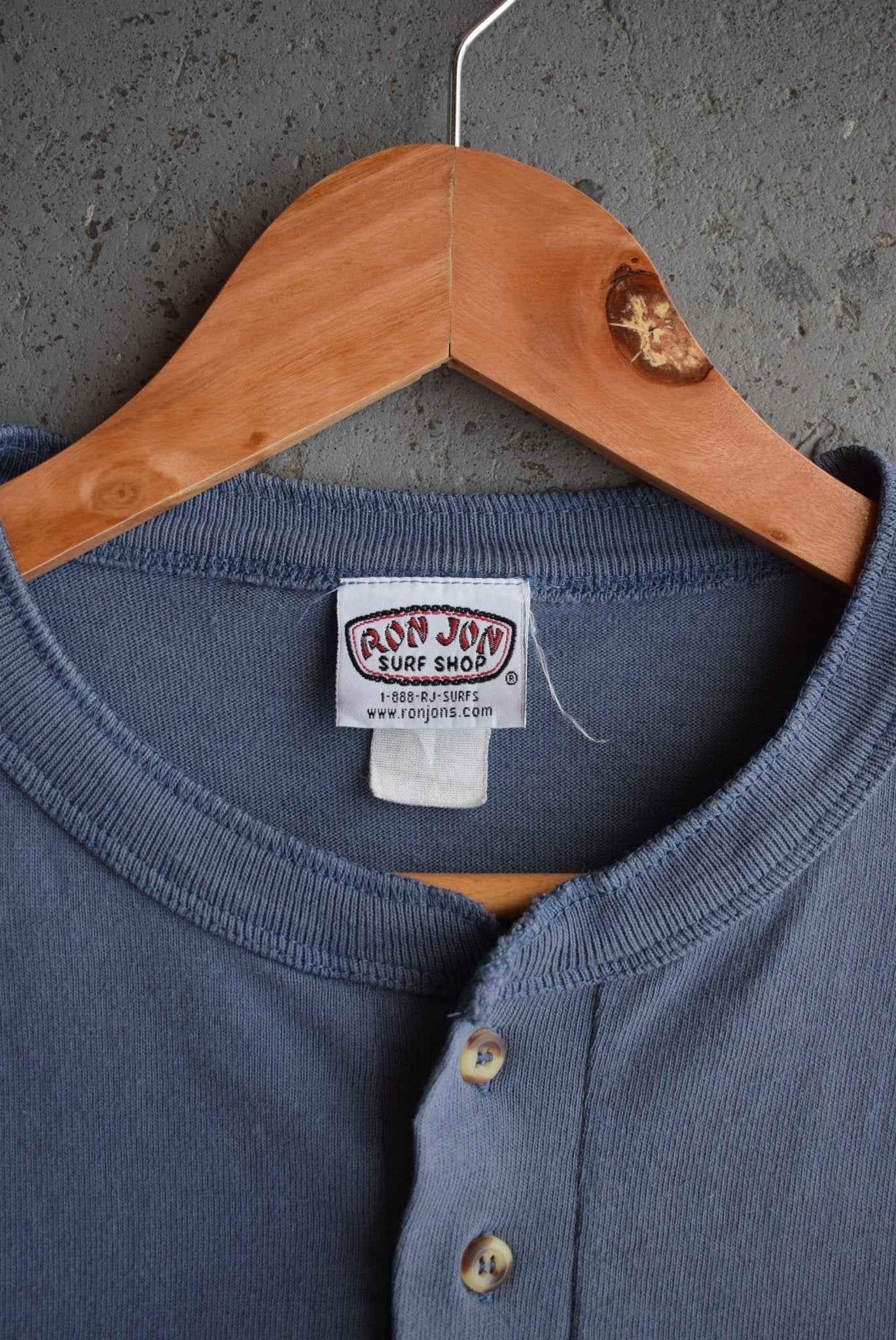 Vintage 90s Ron Jon Surf Shop Embroidered Tee (L) - Retrospective Store