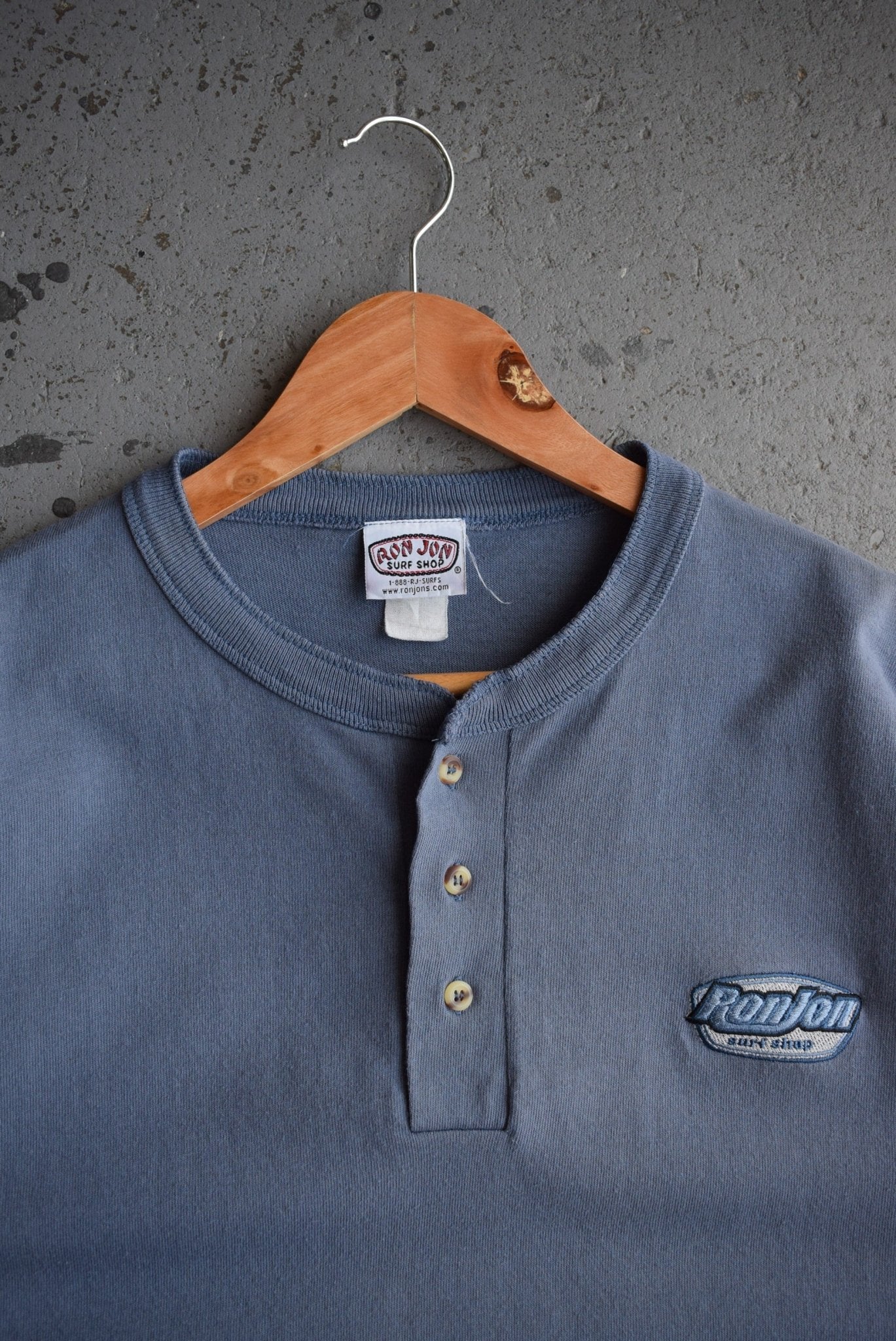 Vintage 90s Ron Jon Surf Shop Embroidered Tee (L) - Retrospective Store