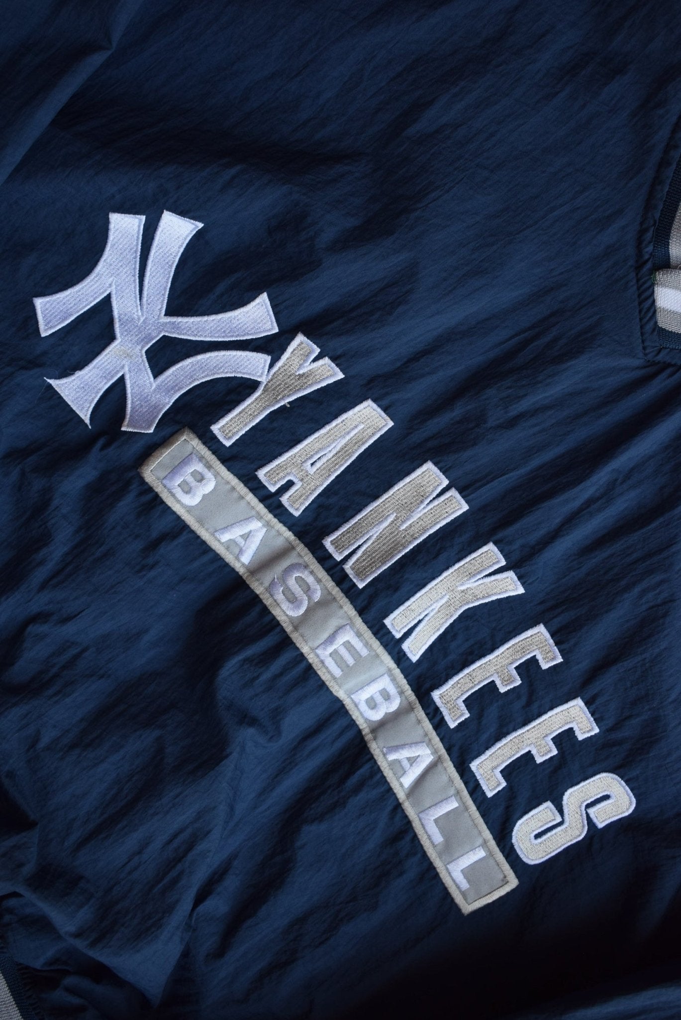 Vintage 90s Starter x MLB New York Yankees Baseball Embroidered Pullover Jacket (M) - Retrospective Store