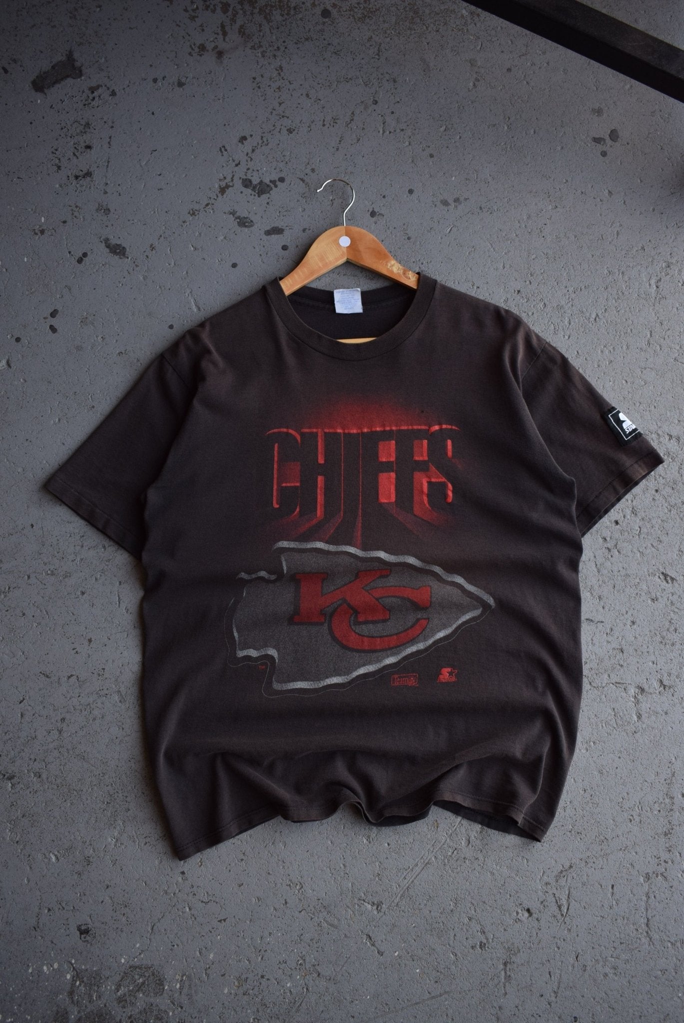 Vintage 90s Starter x NFL Kansas City Chiefs Tee (M/L) - Retrospective Store
