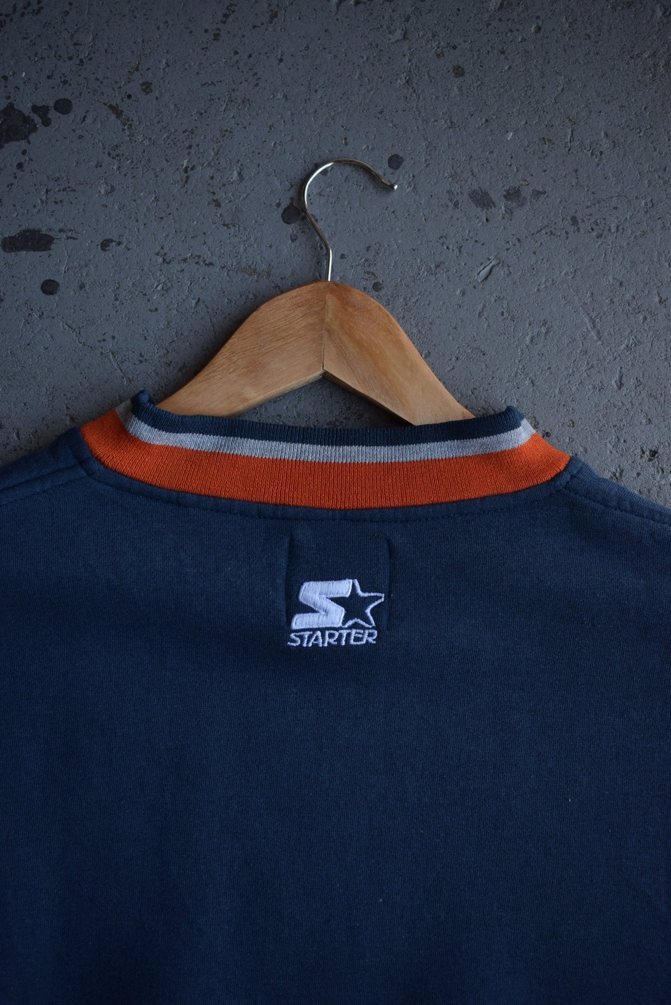 Vintage 90s Starter x University of Virginia Embroidered Crewneck (L/XL) - Retrospective Store