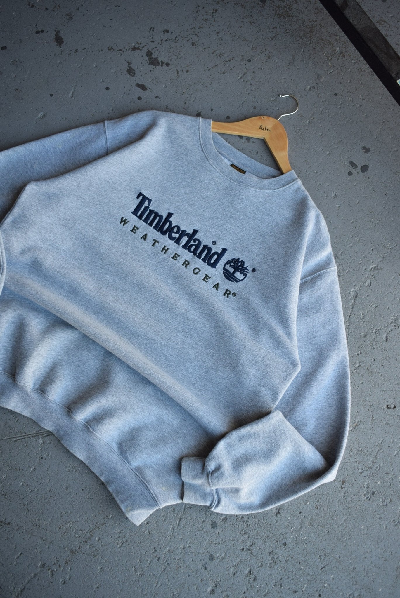Vintage 90s Timberland Weathergear Embroidered Spellout Crewneck (L) - Retrospective Store