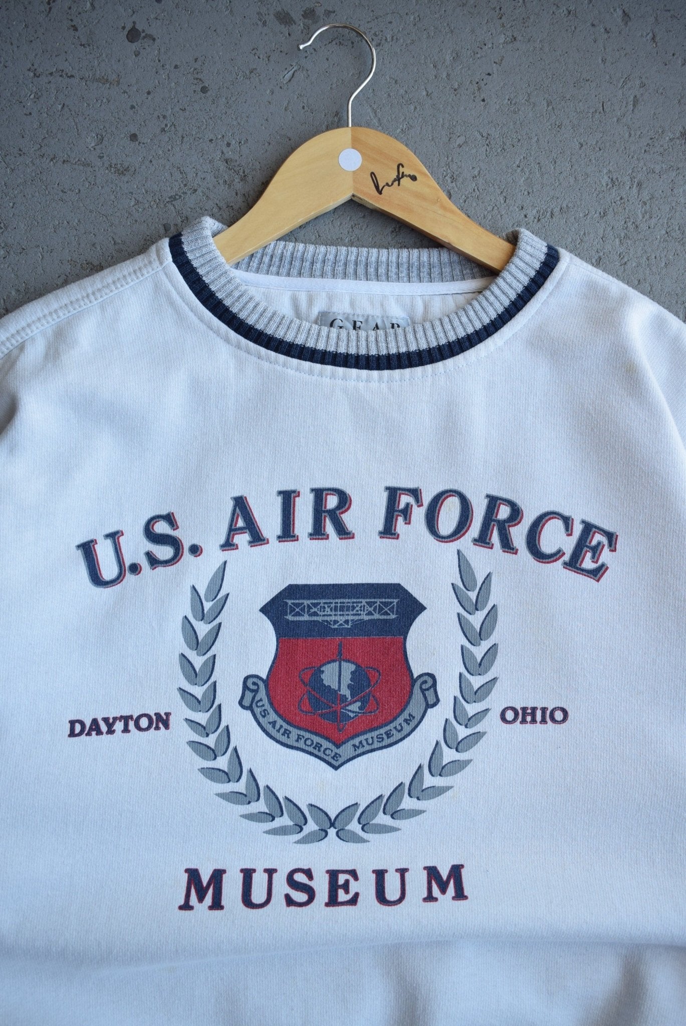 Vintage 90s United States Air Force Museum Graphic Crewneck (M) - Retrospective Store
