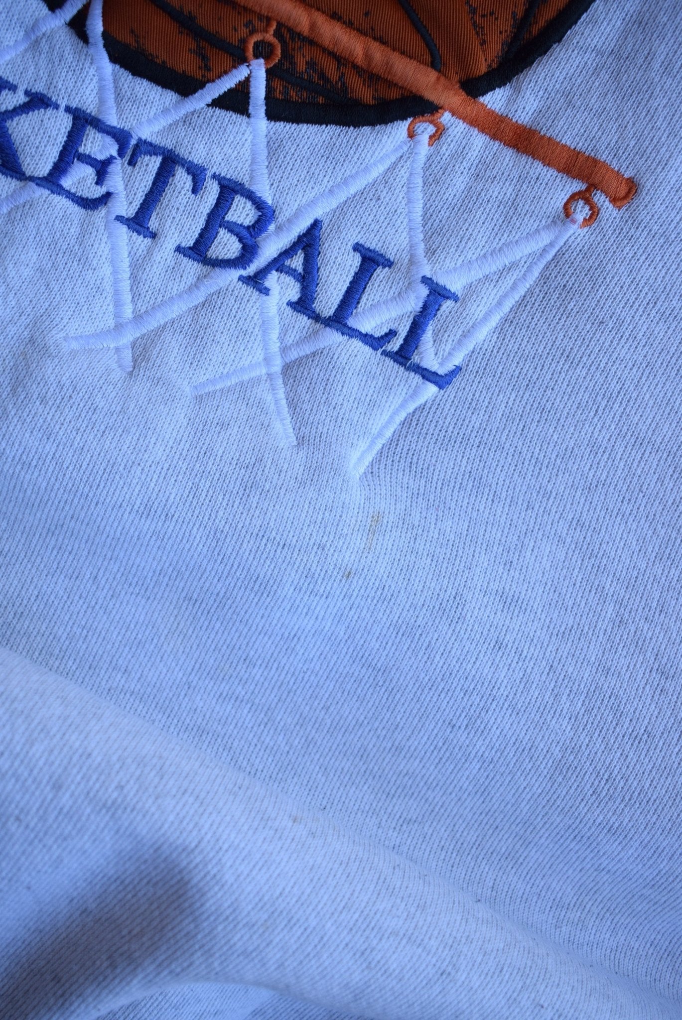 Vintage 90s University of Kansas Basketball Embroidered Crewneck (M) - Retrospective Store