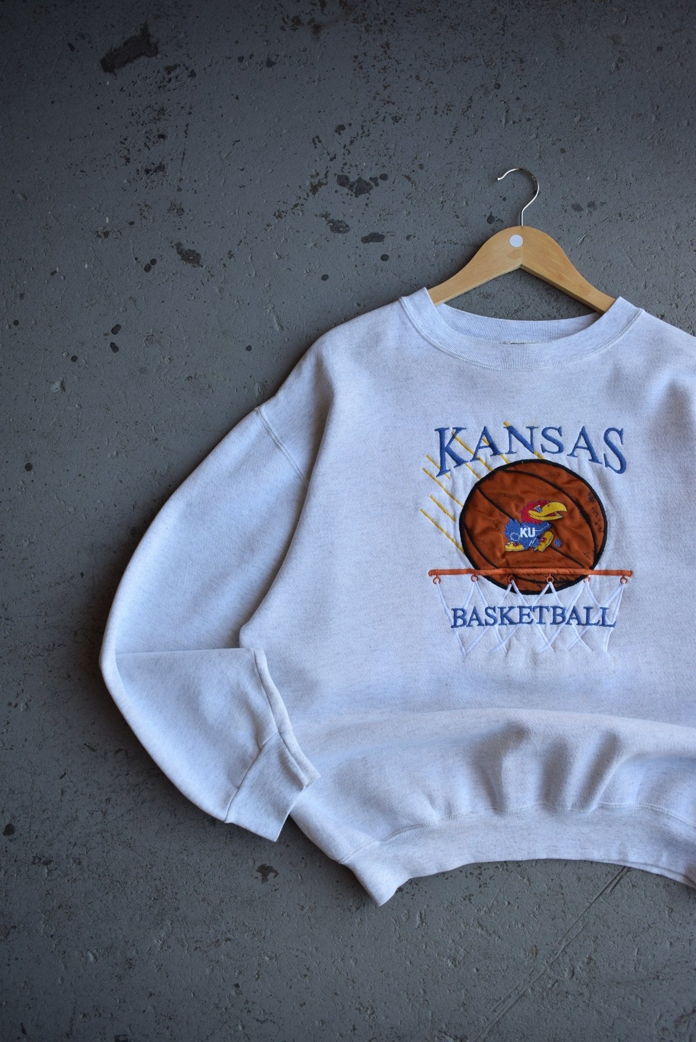 Vintage 90s University of Kansas Basketball Embroidered Crewneck (M) - Retrospective Store