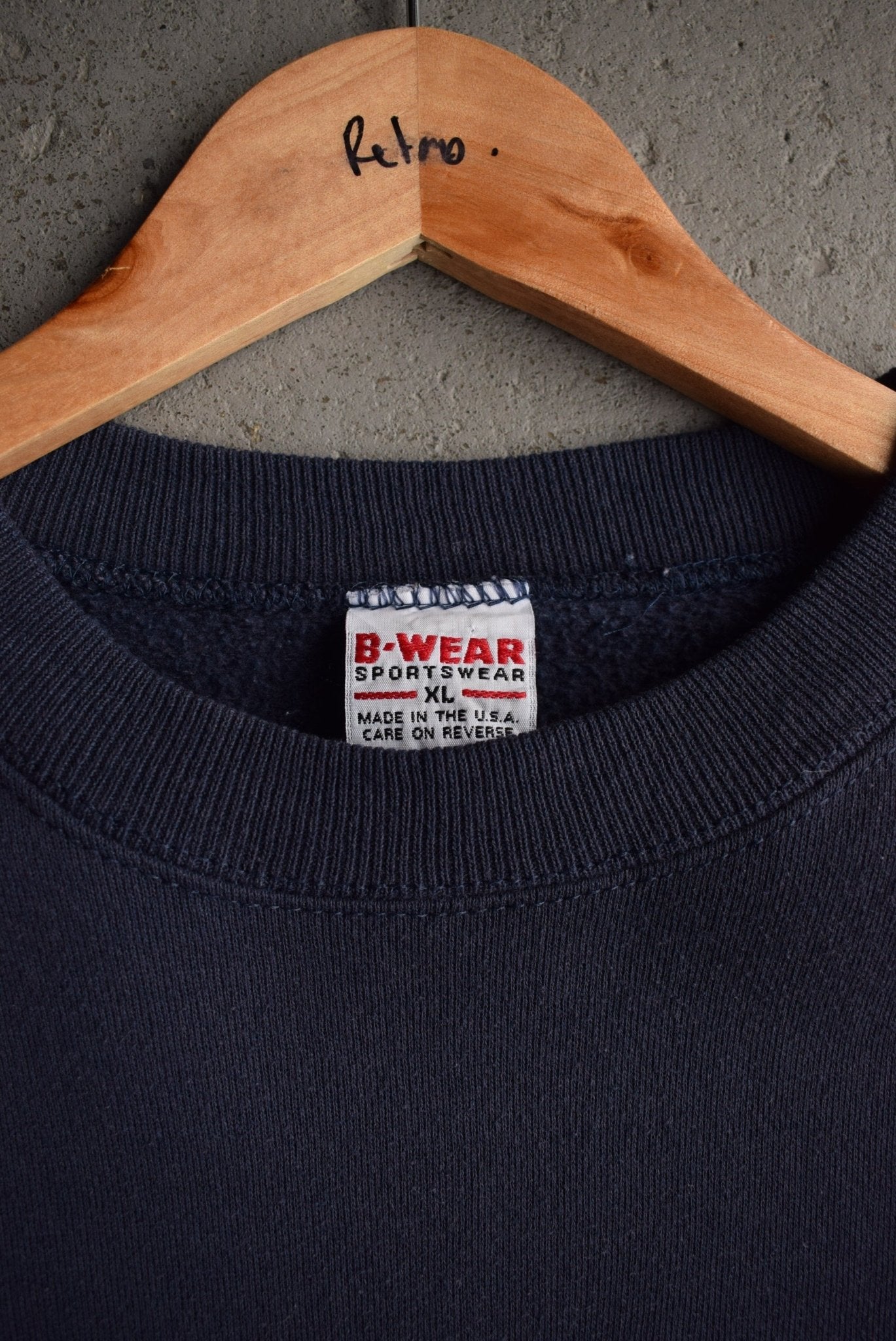 Vintage 90s University of North Carolina Tarheels Embroidered Crewneck (L/XL) - Retrospective Store