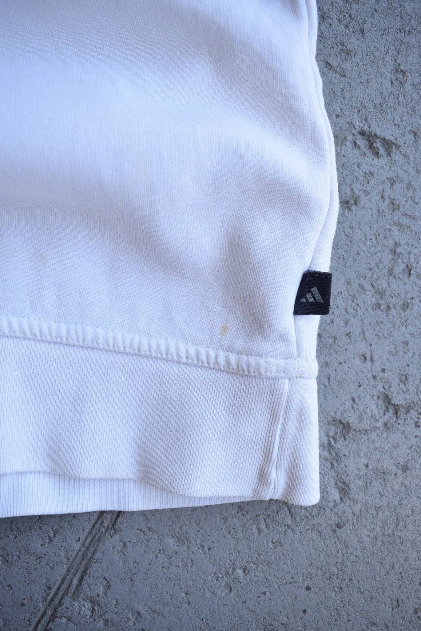 Vintage Adidas Classic Logo Embroidered Crewneck (M) - Retrospective Store