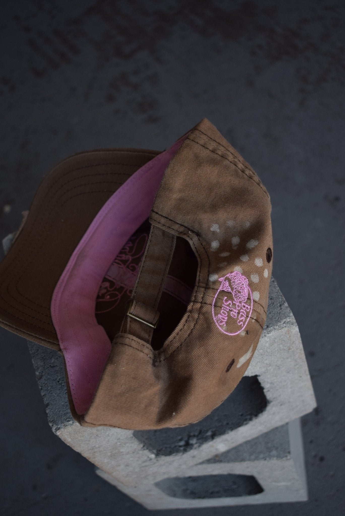 Vintage Bass Pro Shops Embroidered Hat - Retrospective Store