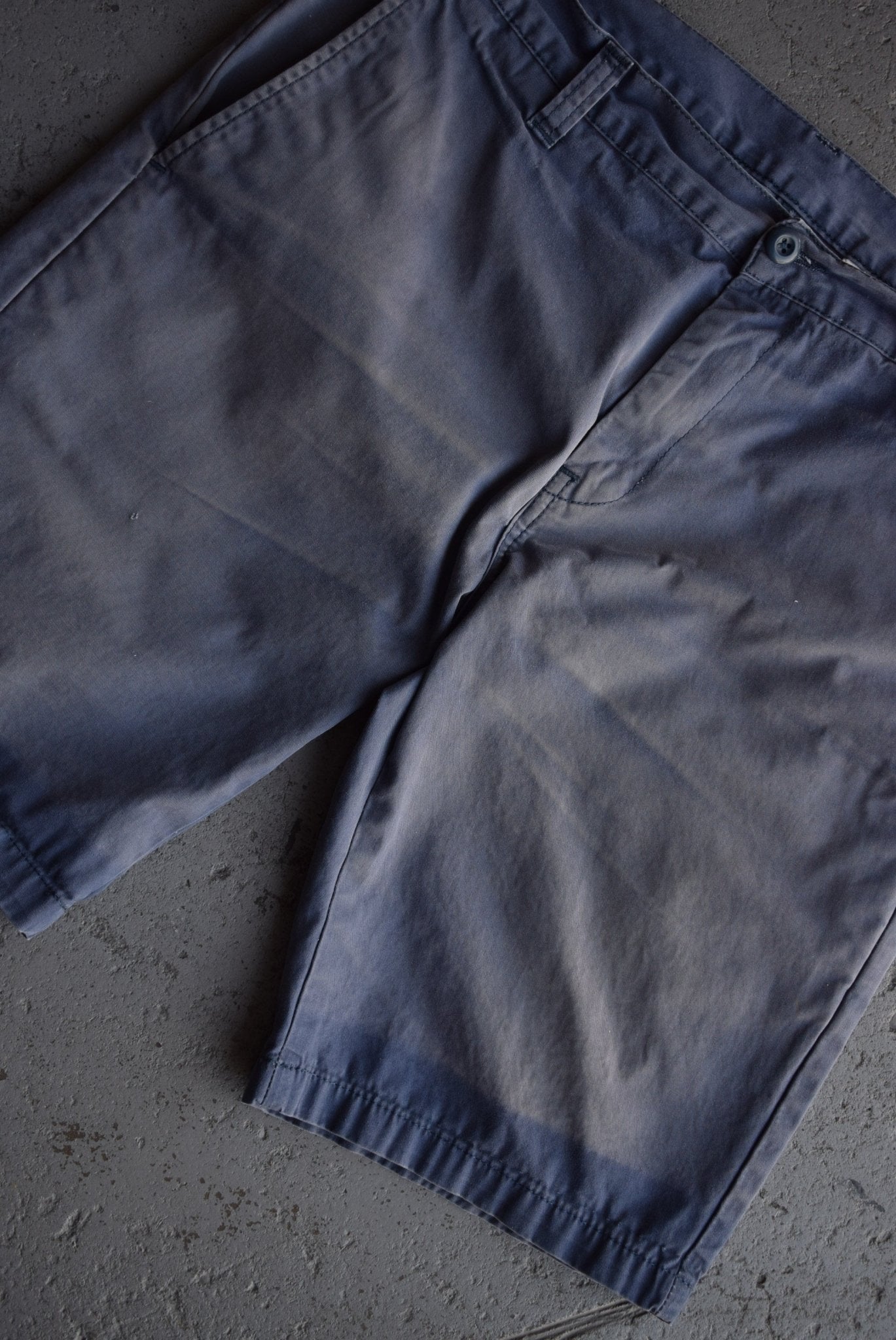 Vintage Carhartt Classic Logo Shorts (34) - Retrospective Store