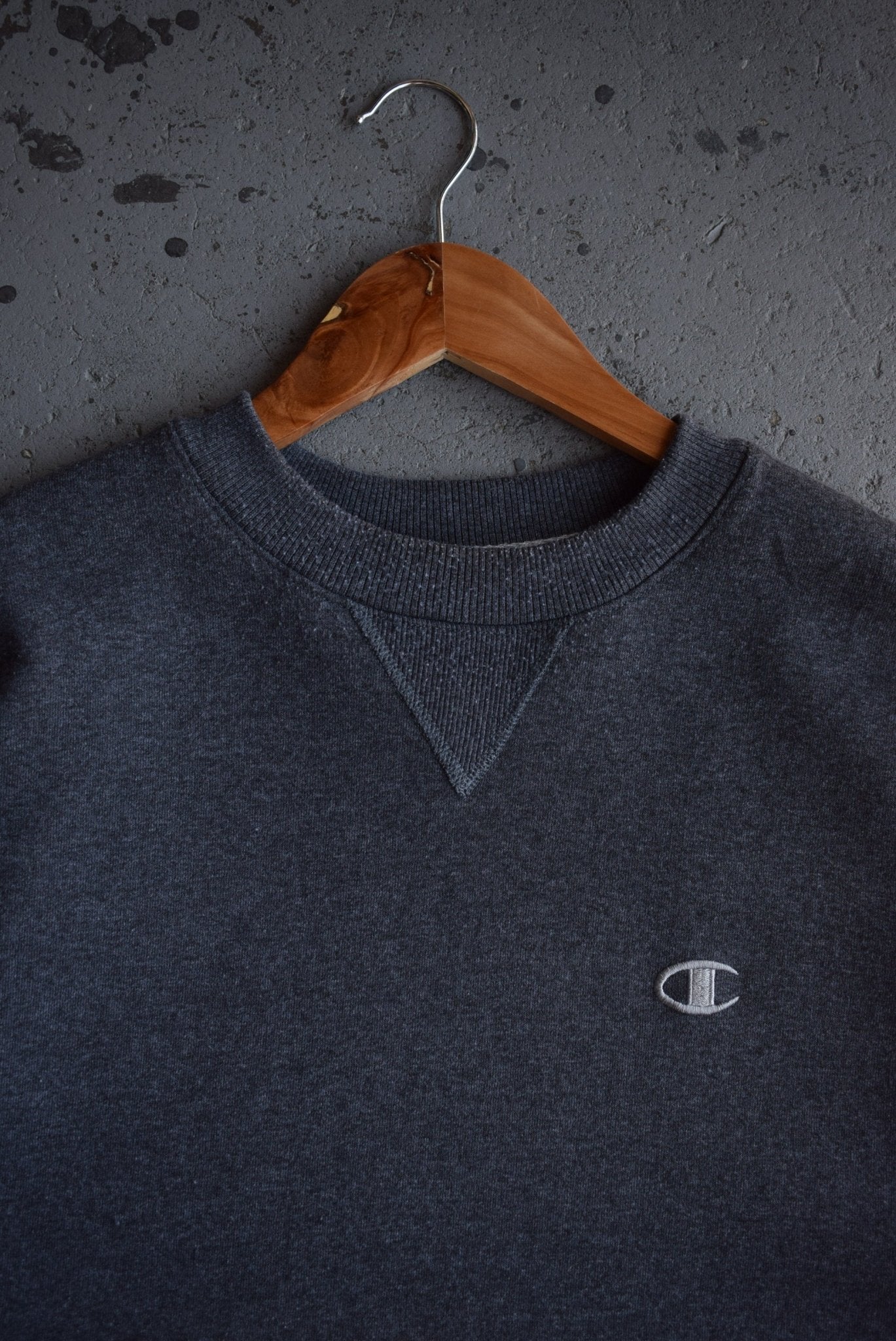 Vintage Champion Classic Logo Embroidered Crewneck (M/L) - Retrospective Store