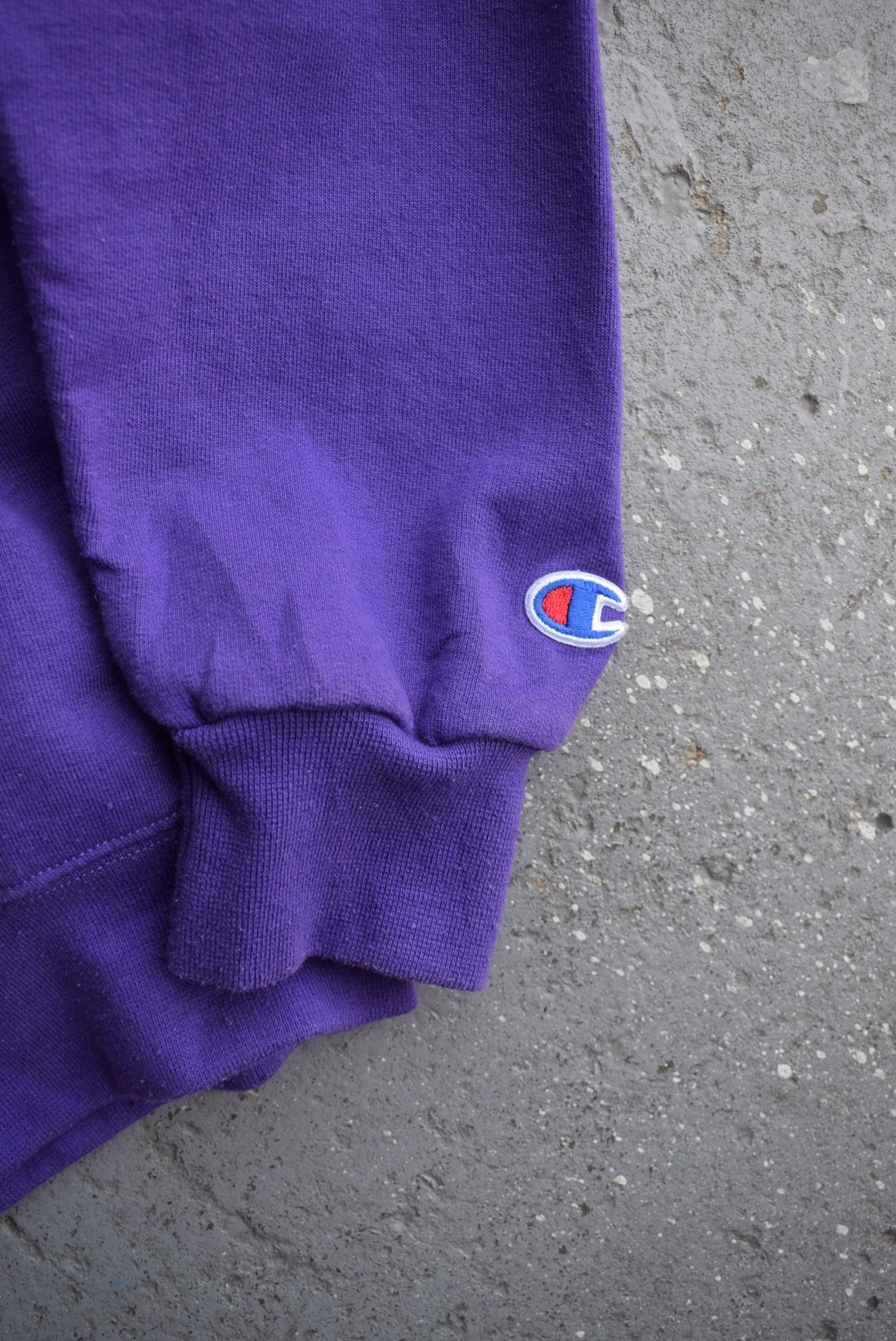 Vintage Champion Classic Logo Embroidered Crewneck (M/L) - Retrospective Store
