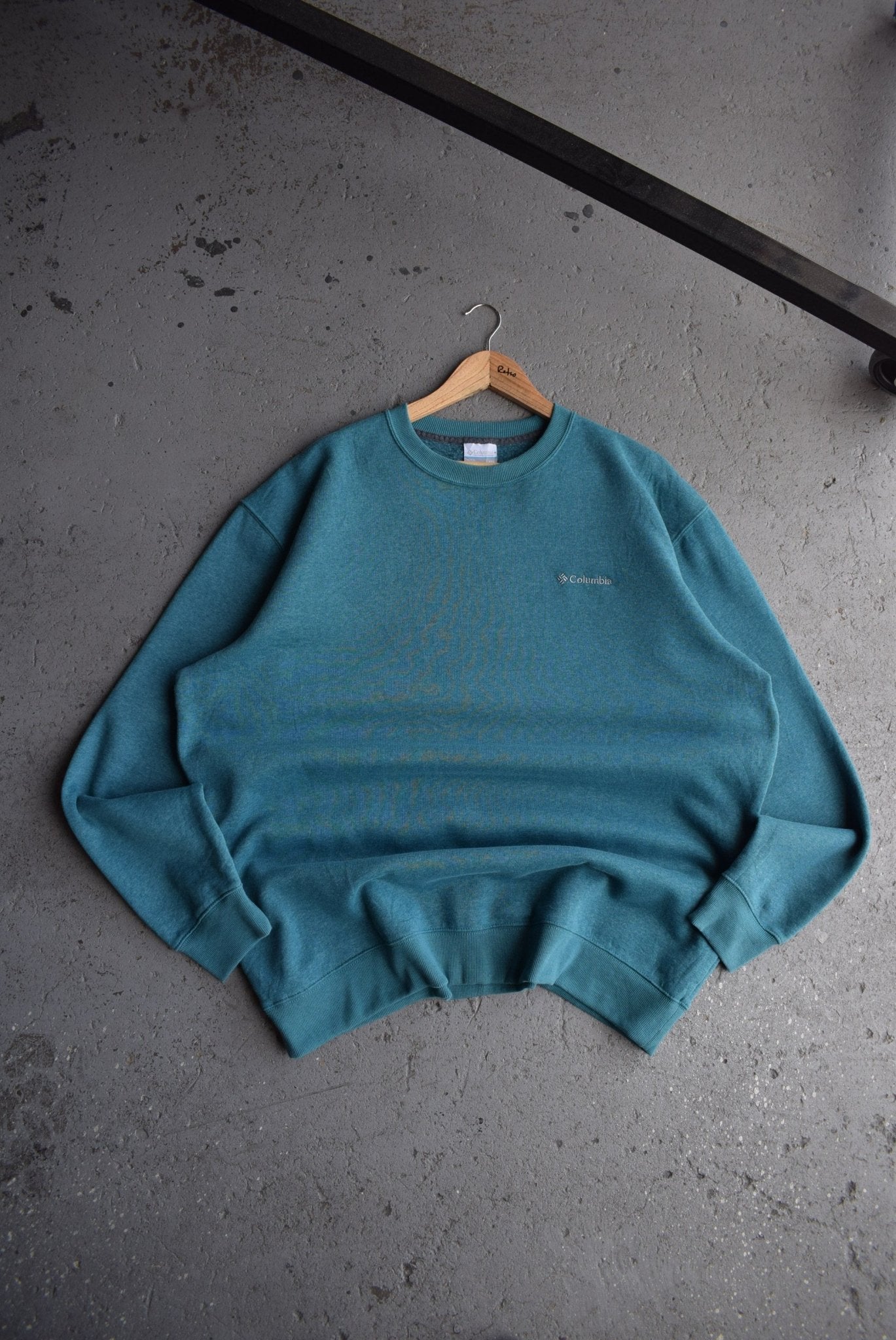 Vintage Columbia Classic Logo Embroidered Crewneck (XXL) - Retrospective Store