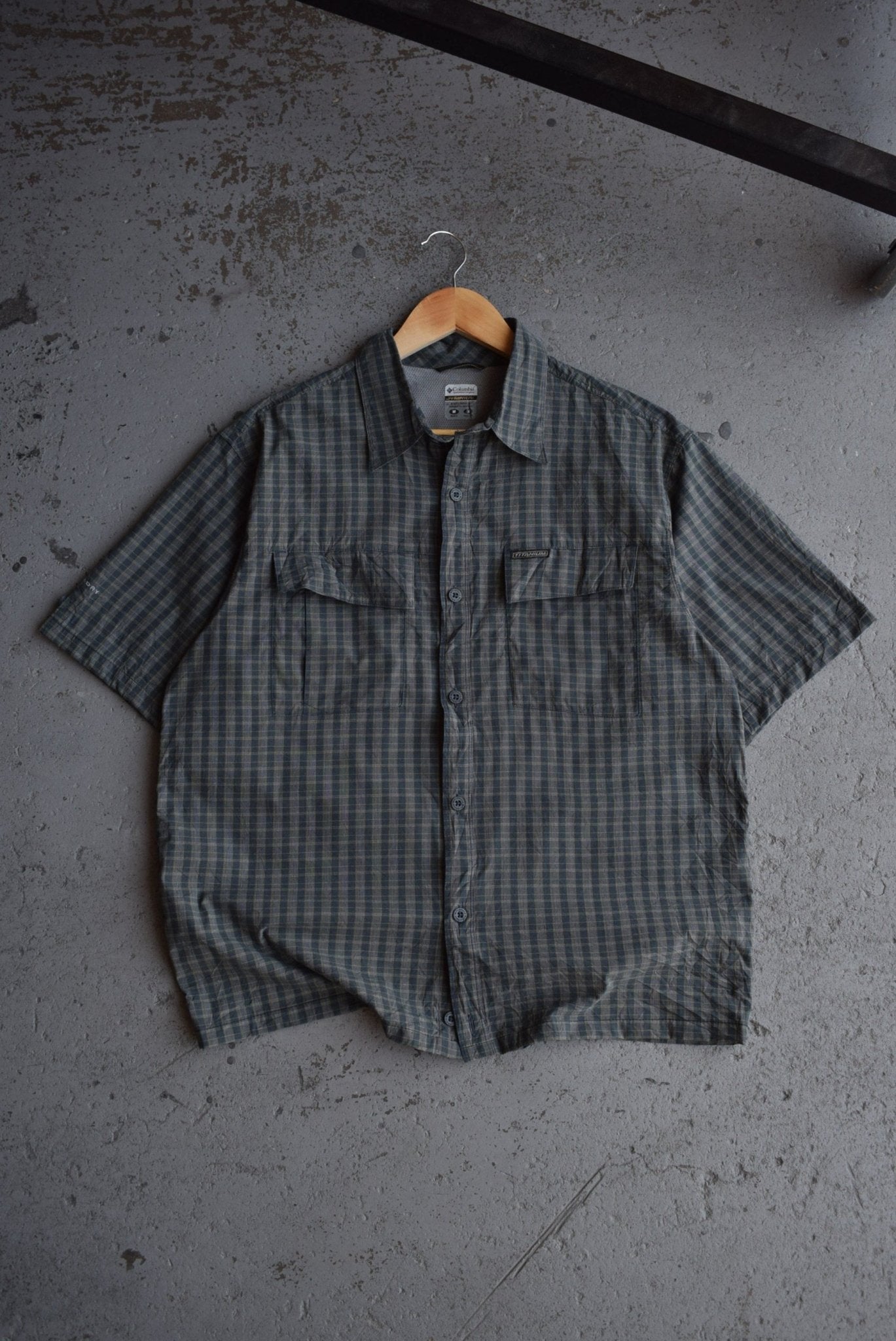 Vintage Columbia Cropped Button Up (M) - Retrospective Store