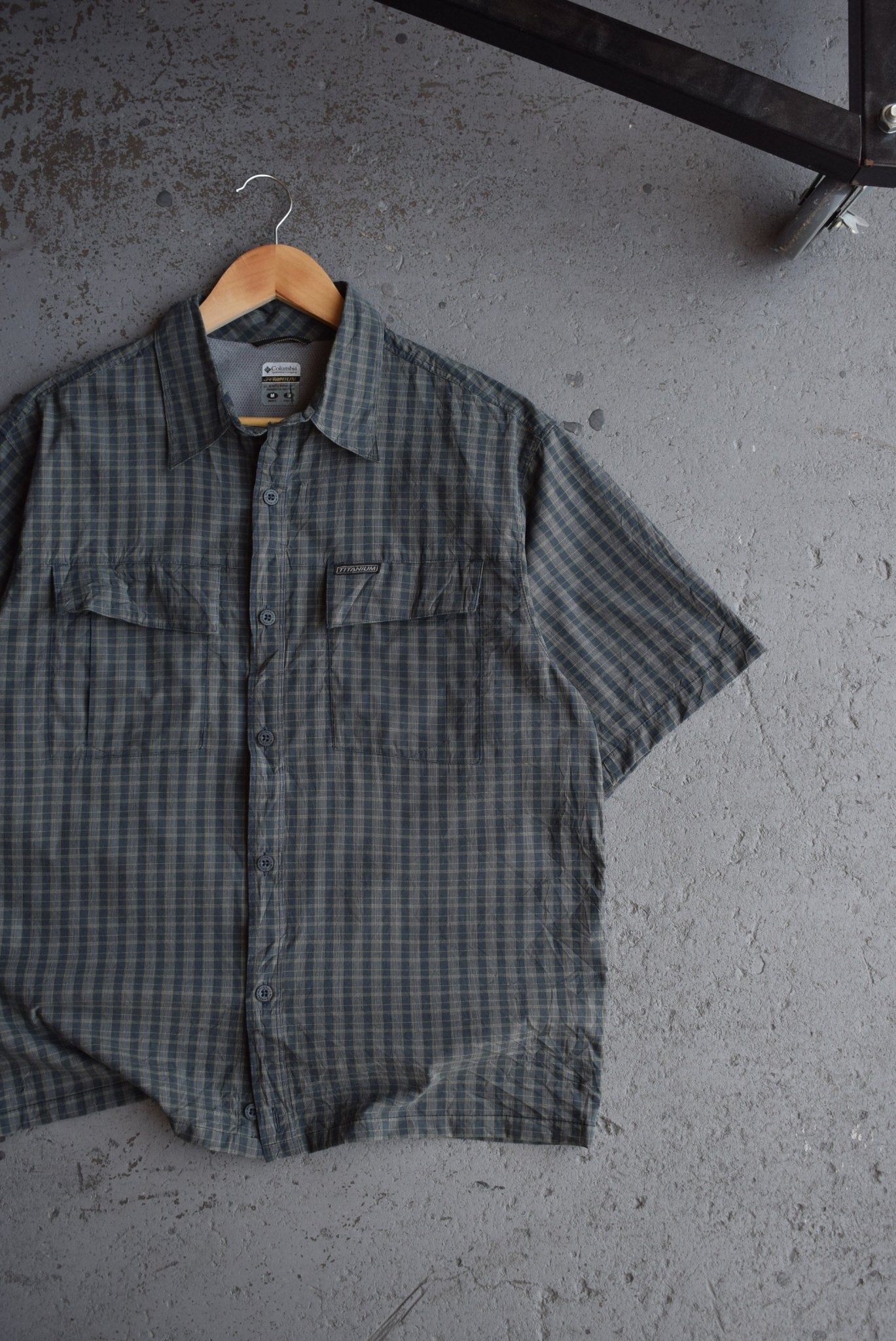 Vintage Columbia Cropped Button Up (M) - Retrospective Store