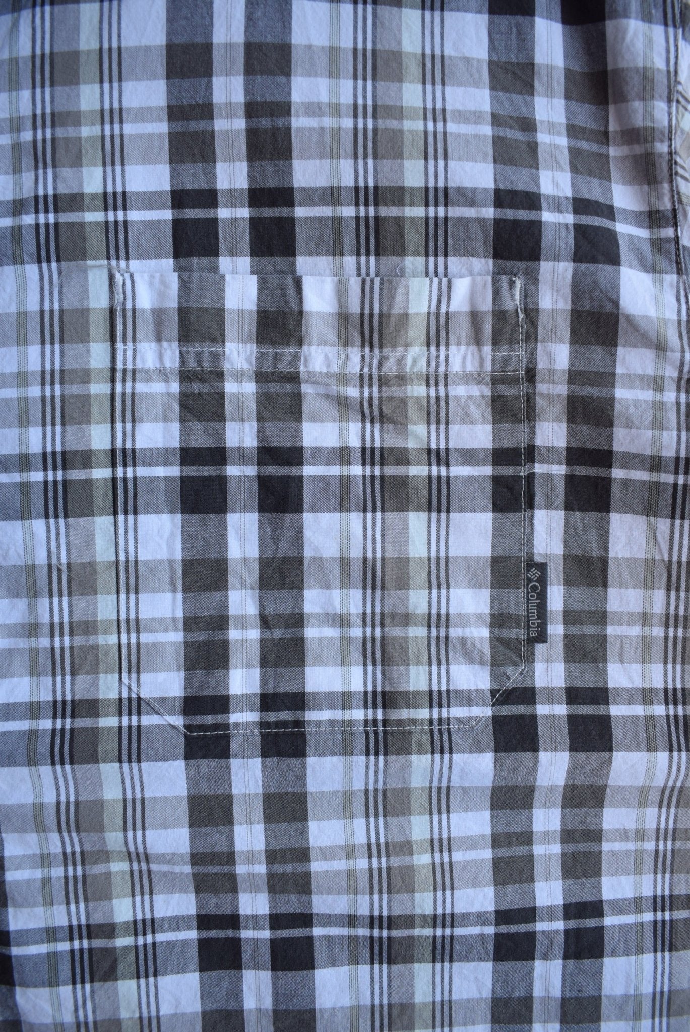 Vintage Columbia Cropped Button Up (XL/XXL) - Retrospective Store