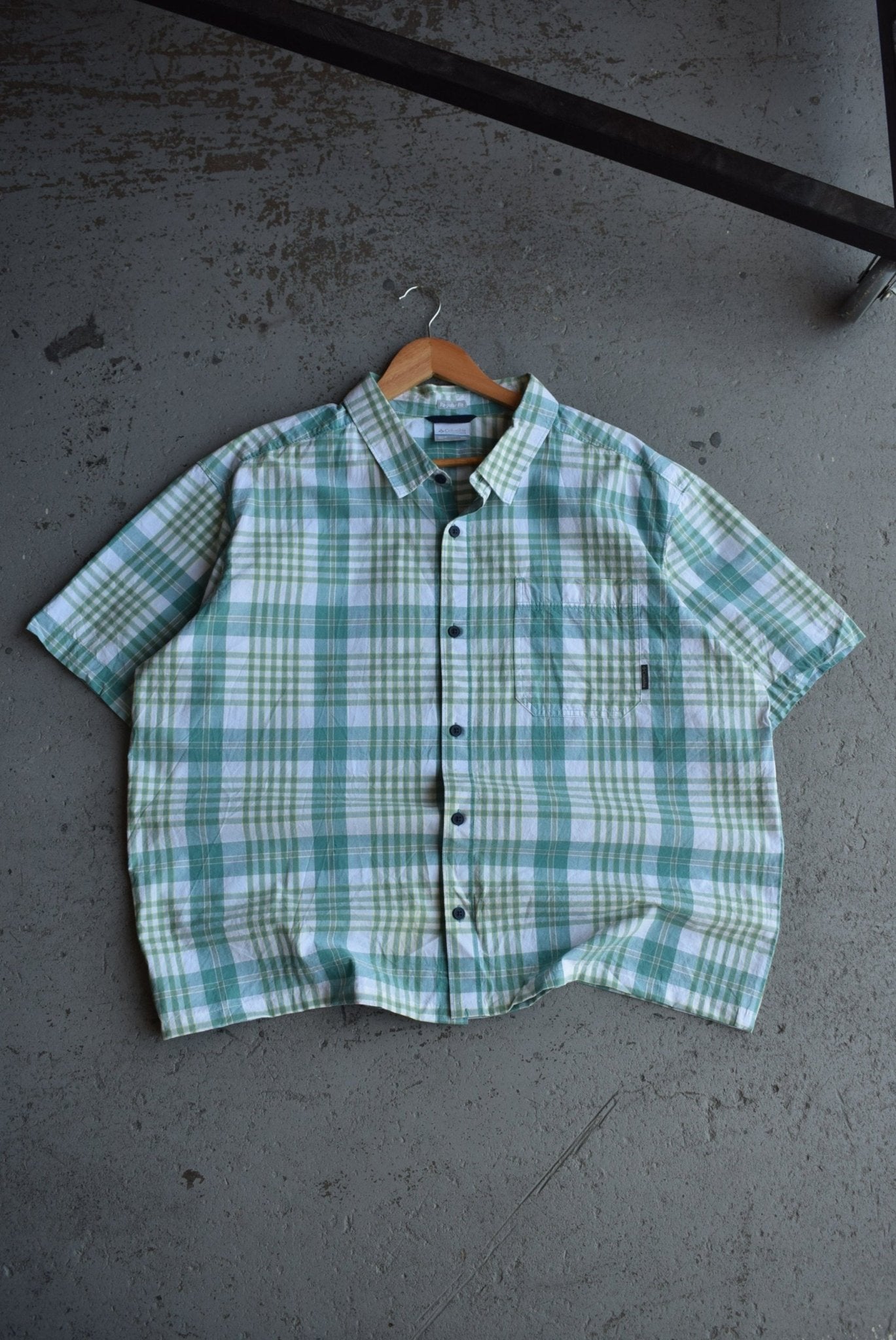 Vintage Columbia Cropped Button Up (XL/XXL) - Retrospective Store