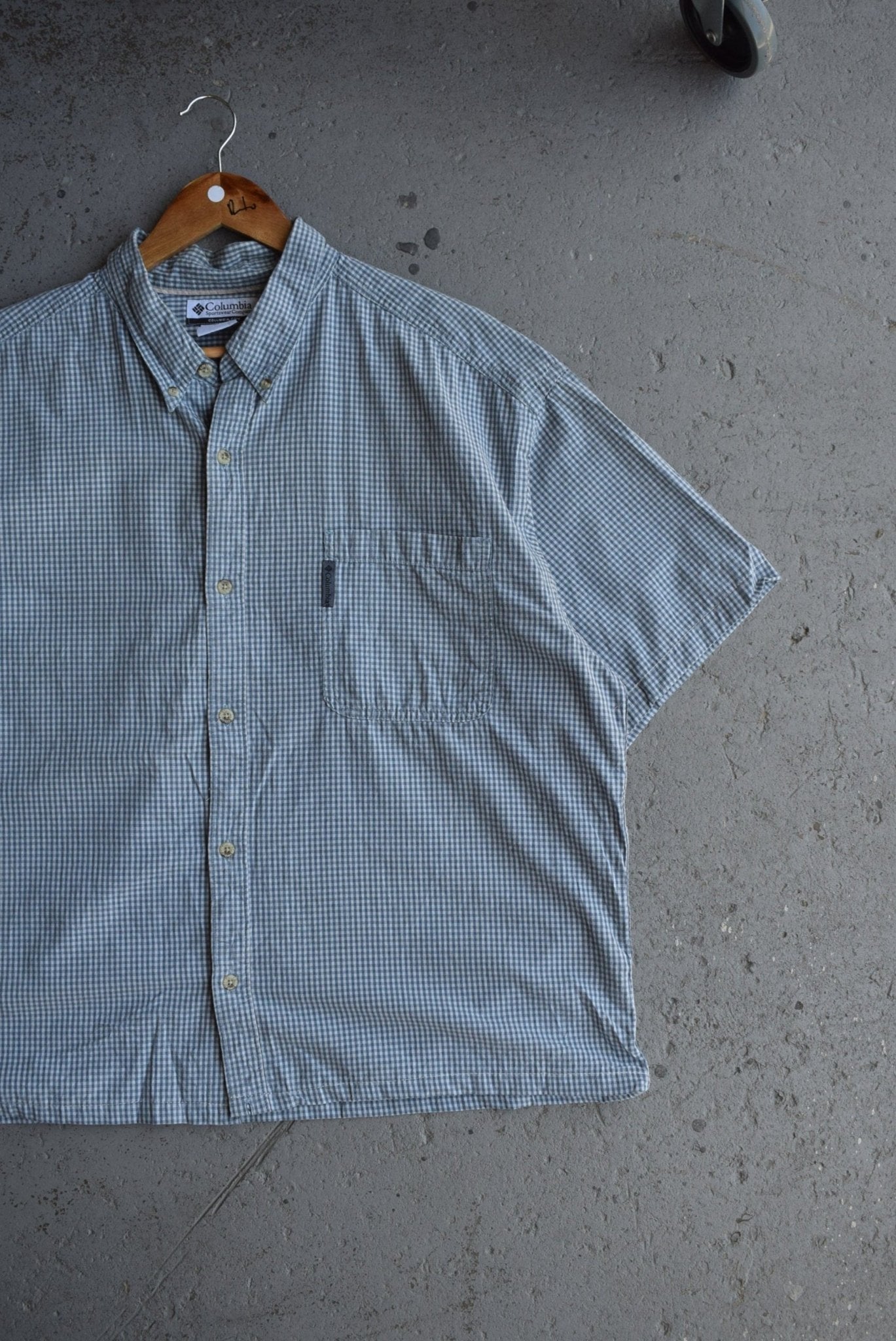 Vintage Columbia Cropped Button Up (XL/XXL) - Retrospective Store