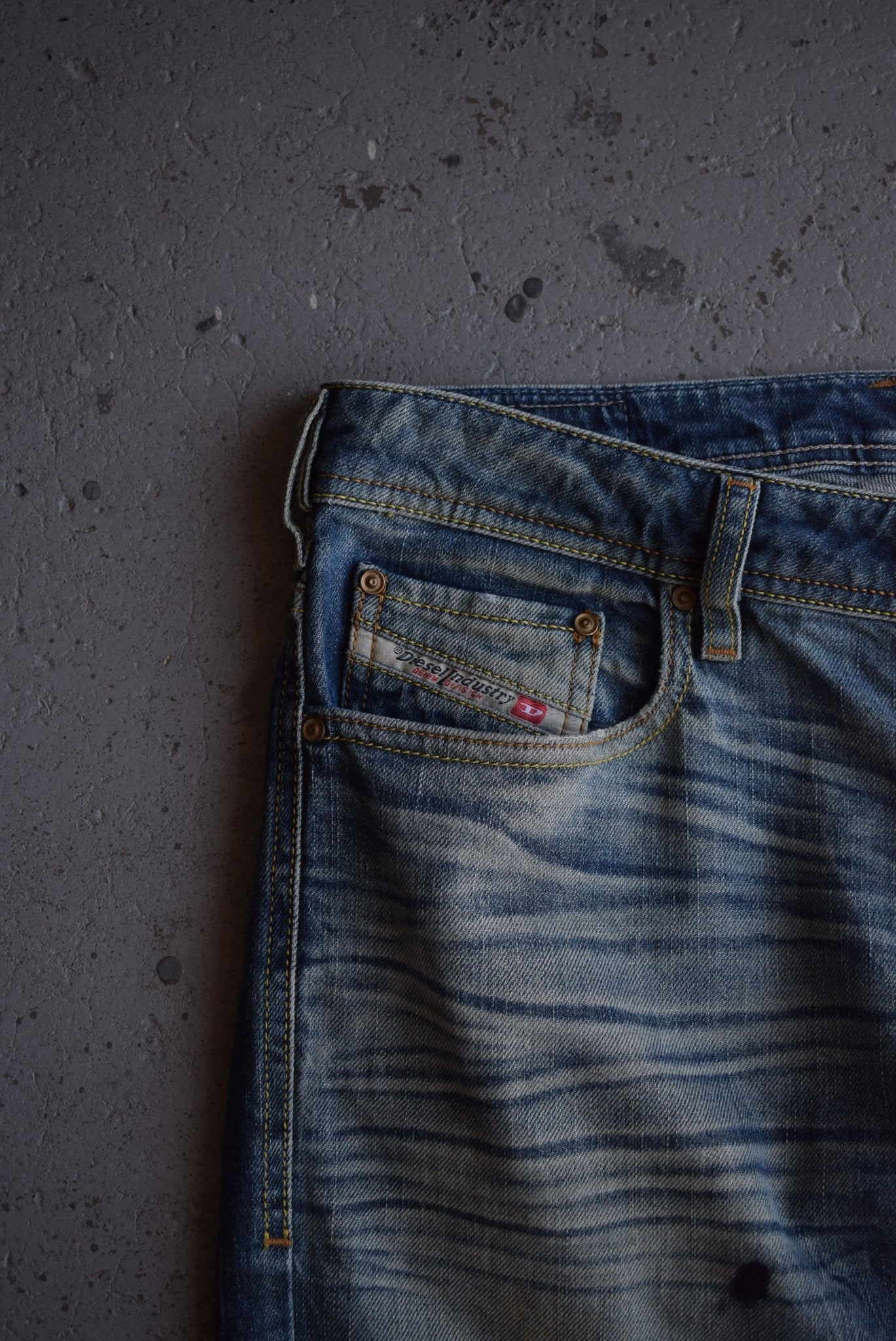 Vintage Diesel Denim Division Jeans (32) - Retrospective Store