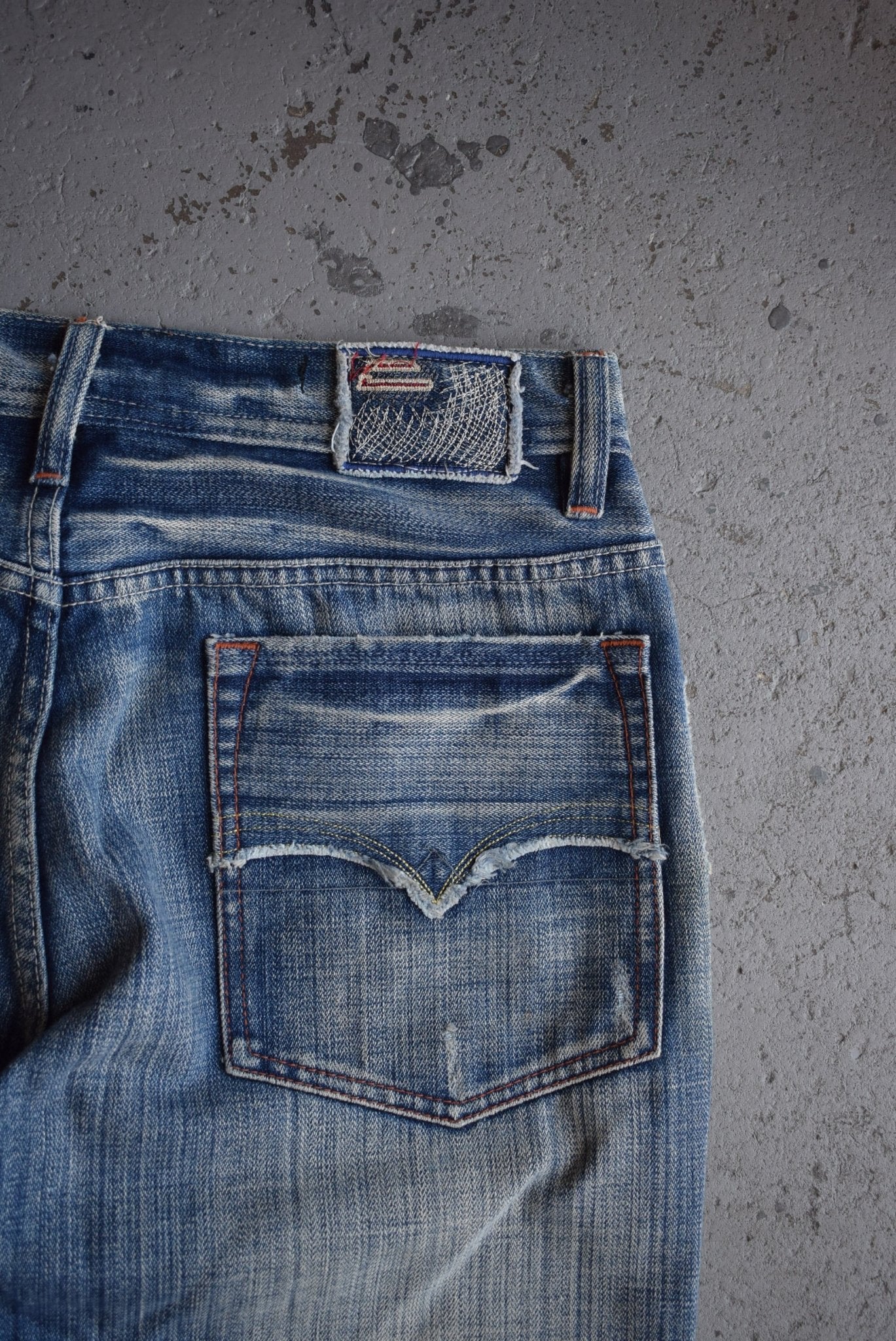 Vintage Diesel Denim Division Jeans (32) - Retrospective Store