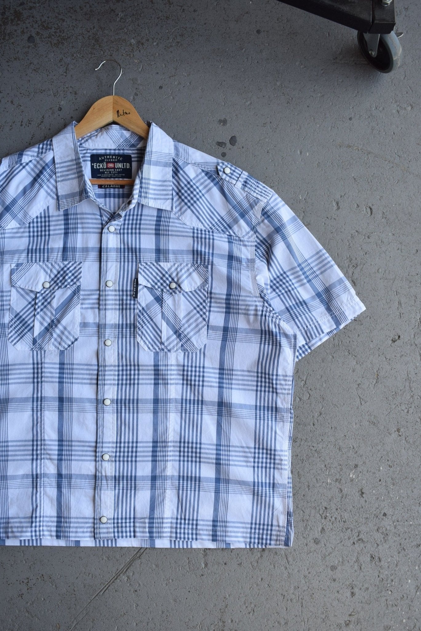 Vintage Ecko Unltd Cropped Button Up (XL/XXL) - Retrospective Store