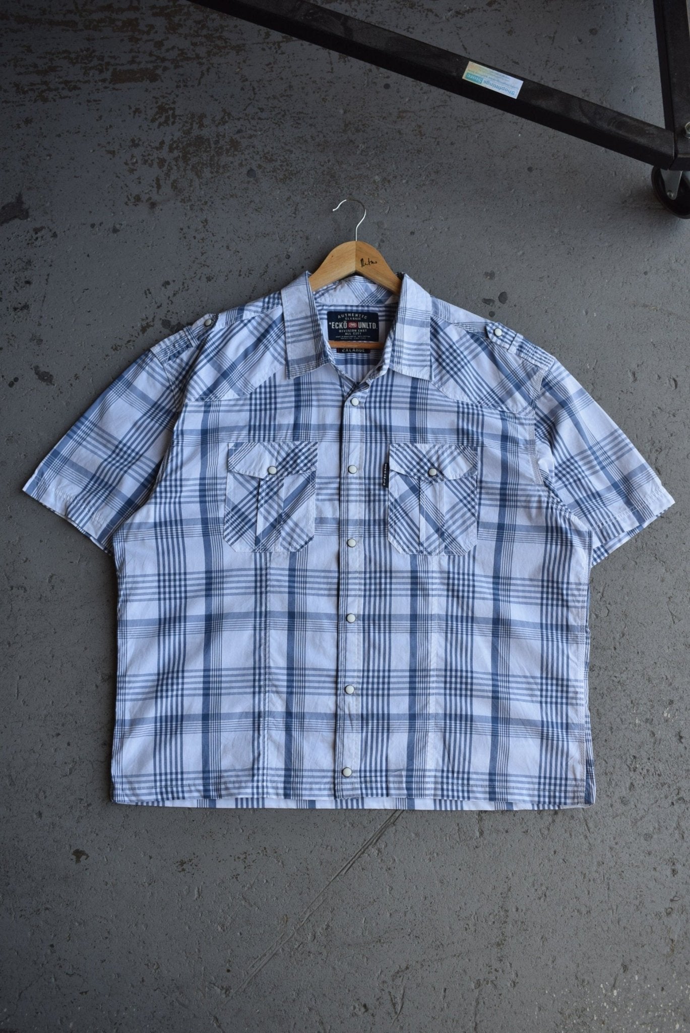 Vintage Ecko Unltd Cropped Button Up (XL/XXL) - Retrospective Store