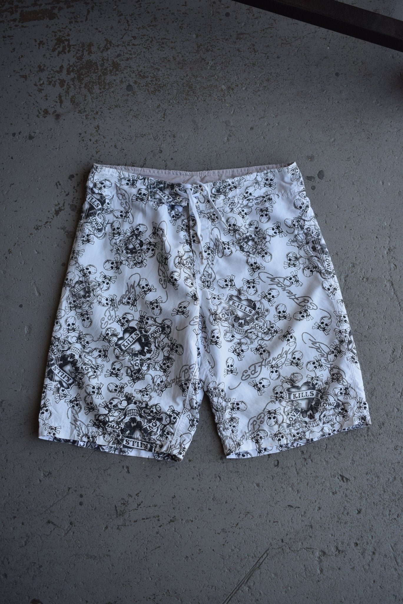 Vintage Ed Hardy Embroidered Boardshorts (32) - Retrospective Store
