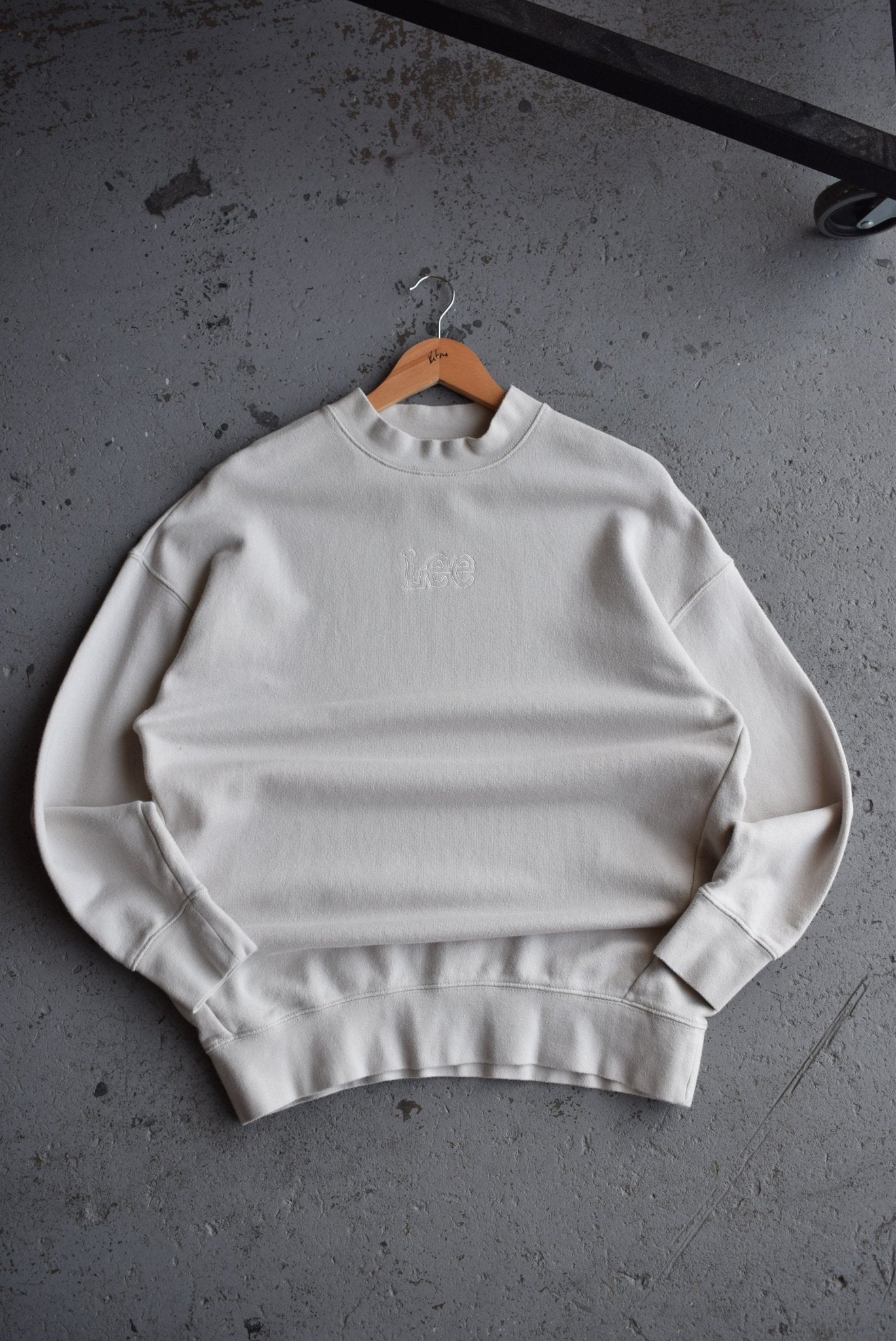 Vintage LEE Spellout Embroidered Crewneck (M) - Retrospective Store