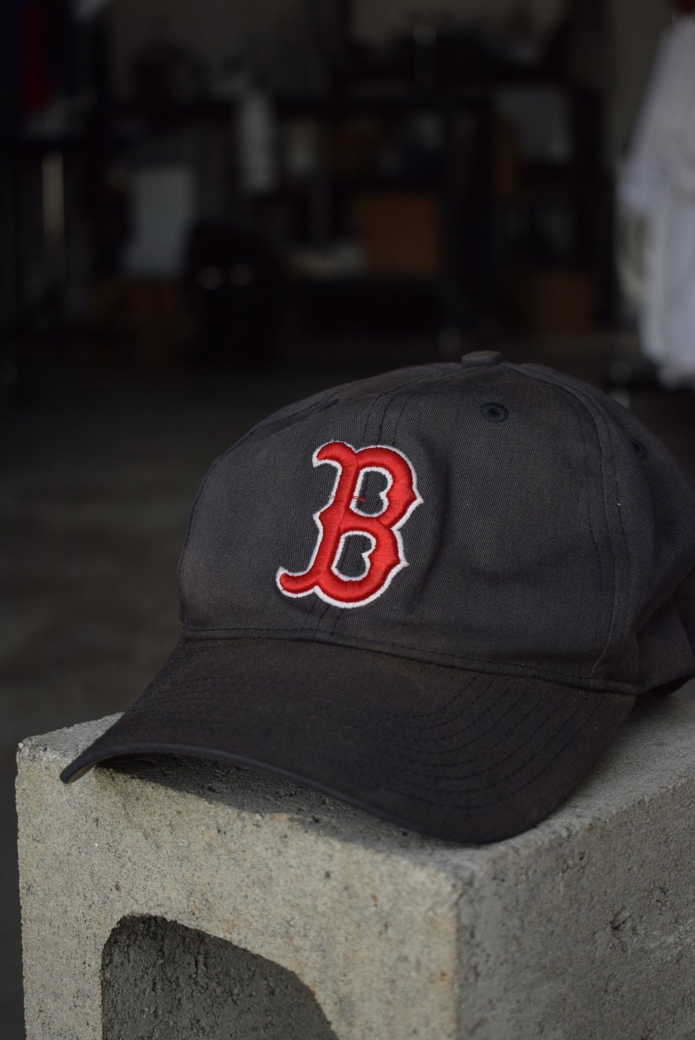Vintage MLB Boston Red Sox Embroidered Hat - Retrospective Store