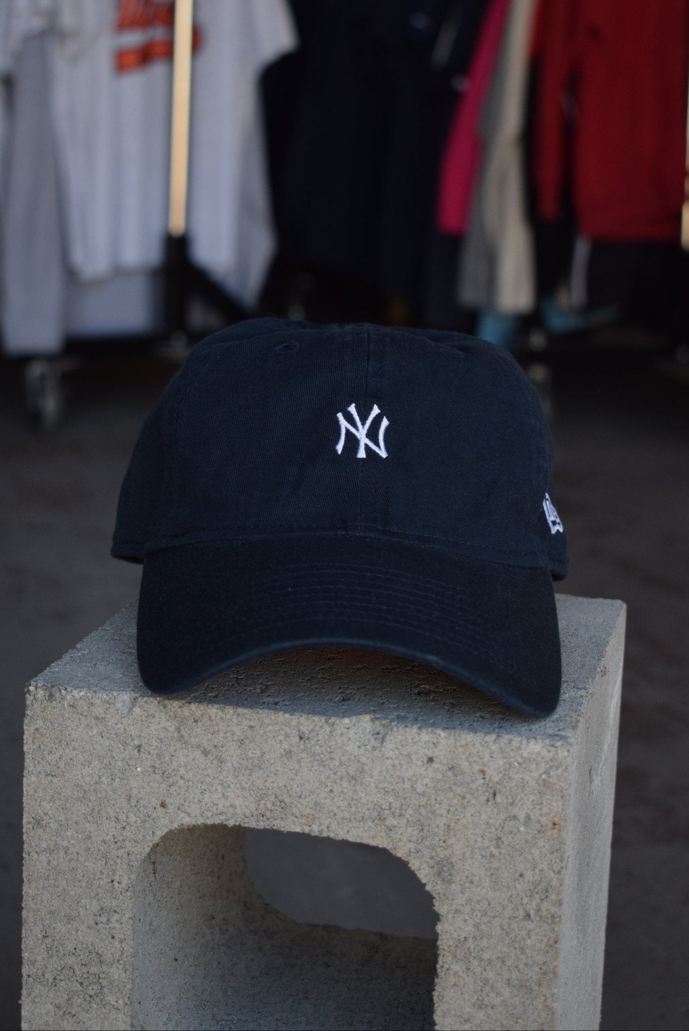 Vintage MLB New York Yankees Embroidered Hat - Retrospective Store