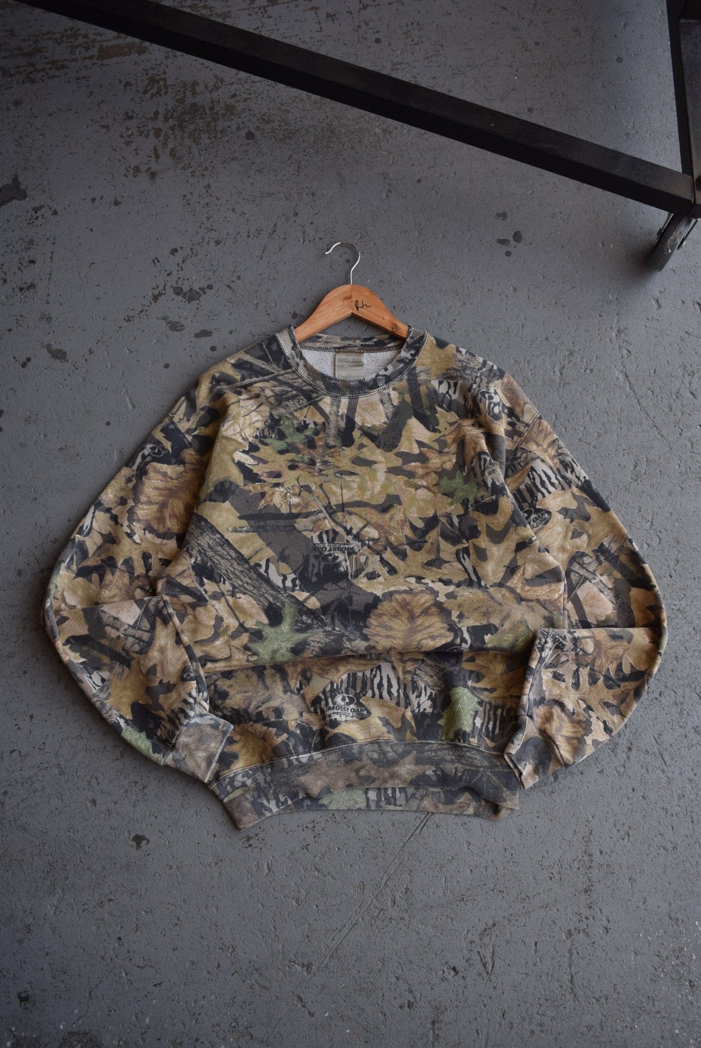 Vintage Mossy - Oak Camo Crewneck (M) - Retrospective Store