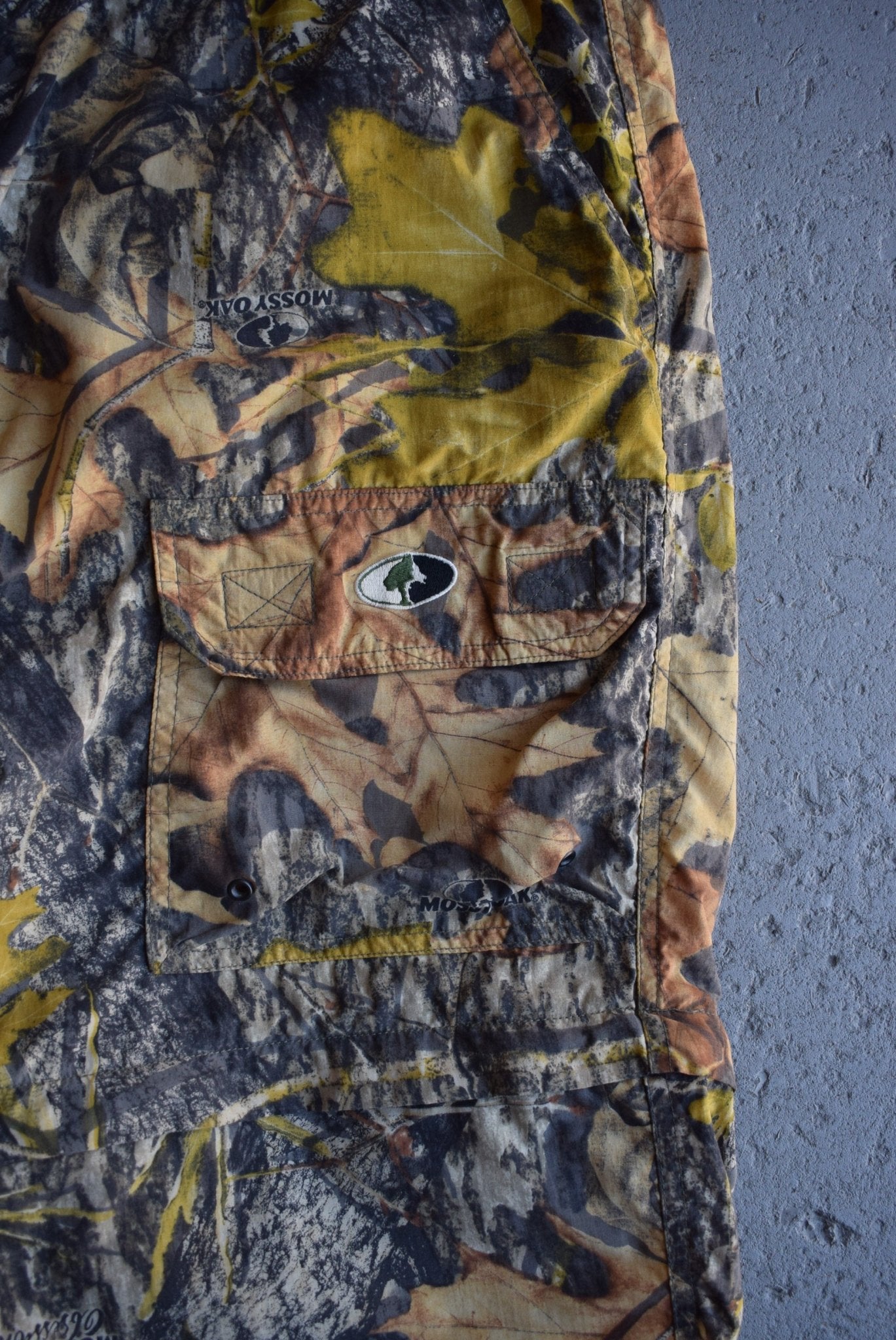 Vintage Mossy Oak Camo Zip Off Pants (XL/XXL) - Retrospective Store