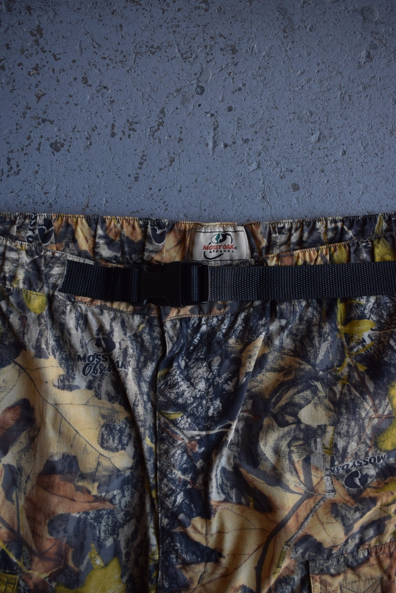 Vintage Mossy Oak Camo Zip Off Pants (XL/XXL) - Retrospective Store