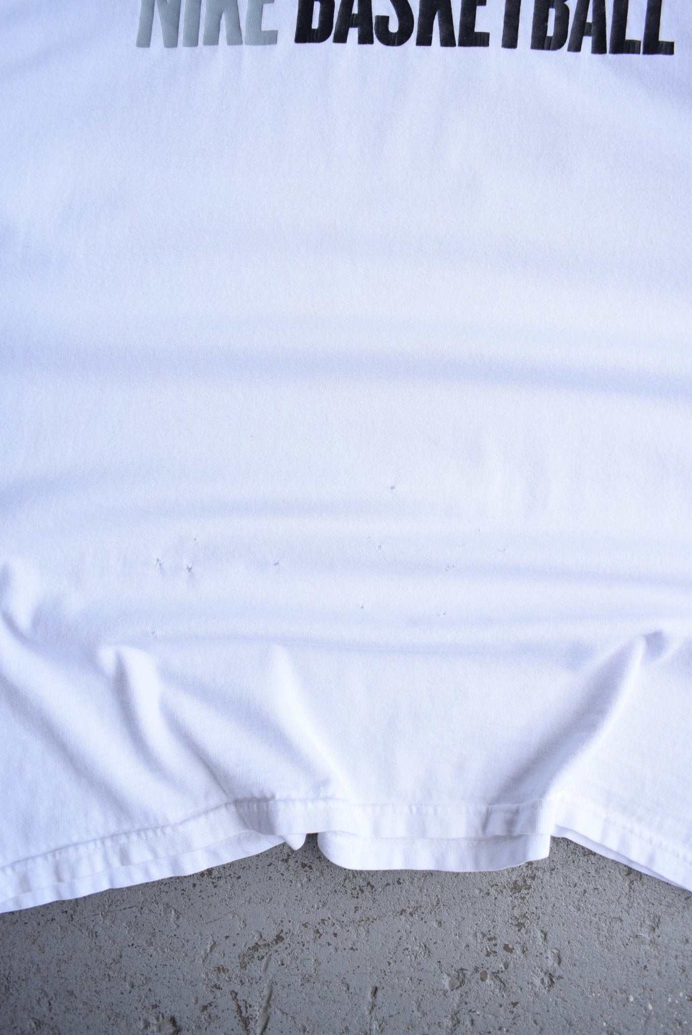 Vintage Nike Basketball Tee (M) - Retrospective Store