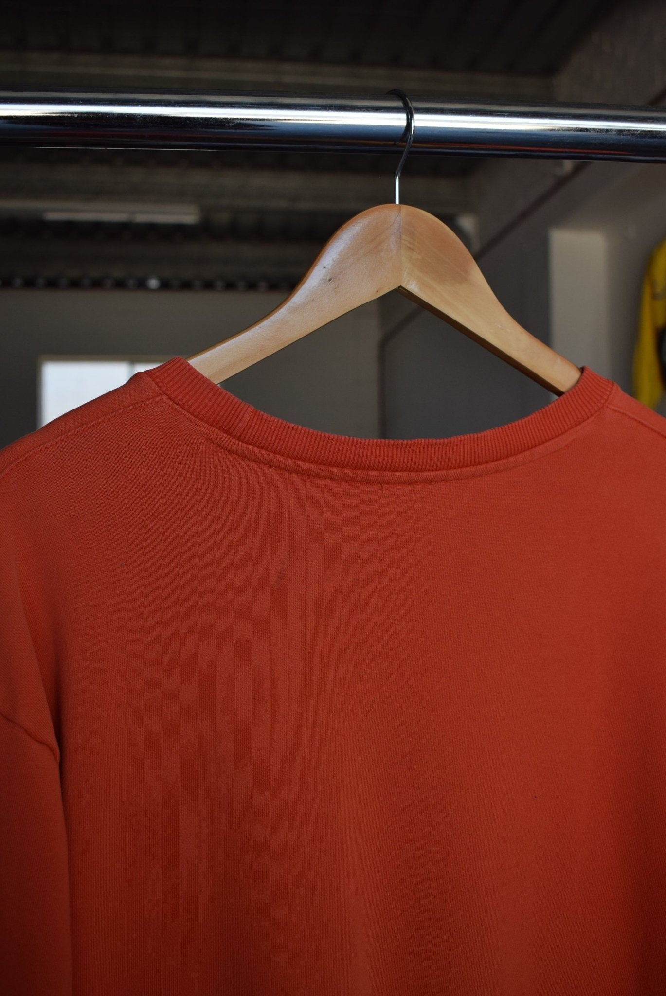 Vintage Nike Classic Logo Embroidered Crewneck (L/XL) - Retrospective Store