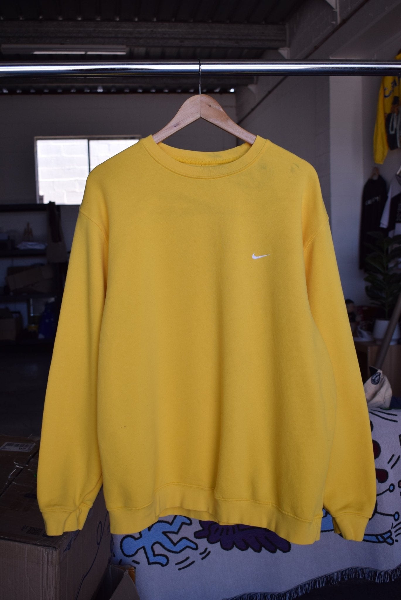 Vintage Nike Classic Logo Embroidered Crewneck (XL) - Retrospective Store