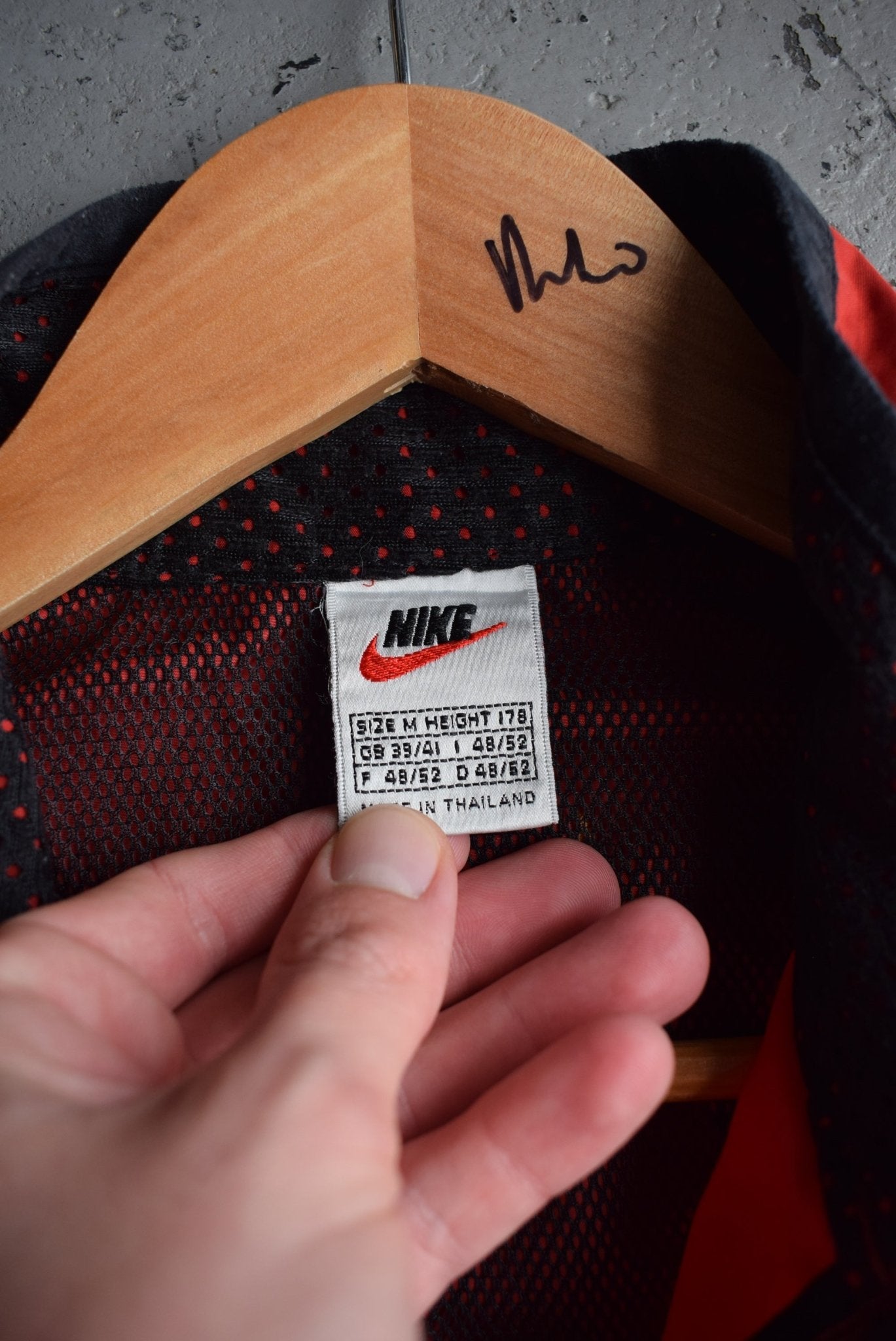 Vintage Nike Classic Logo Embroidered Jacket (M) - Retrospective Store