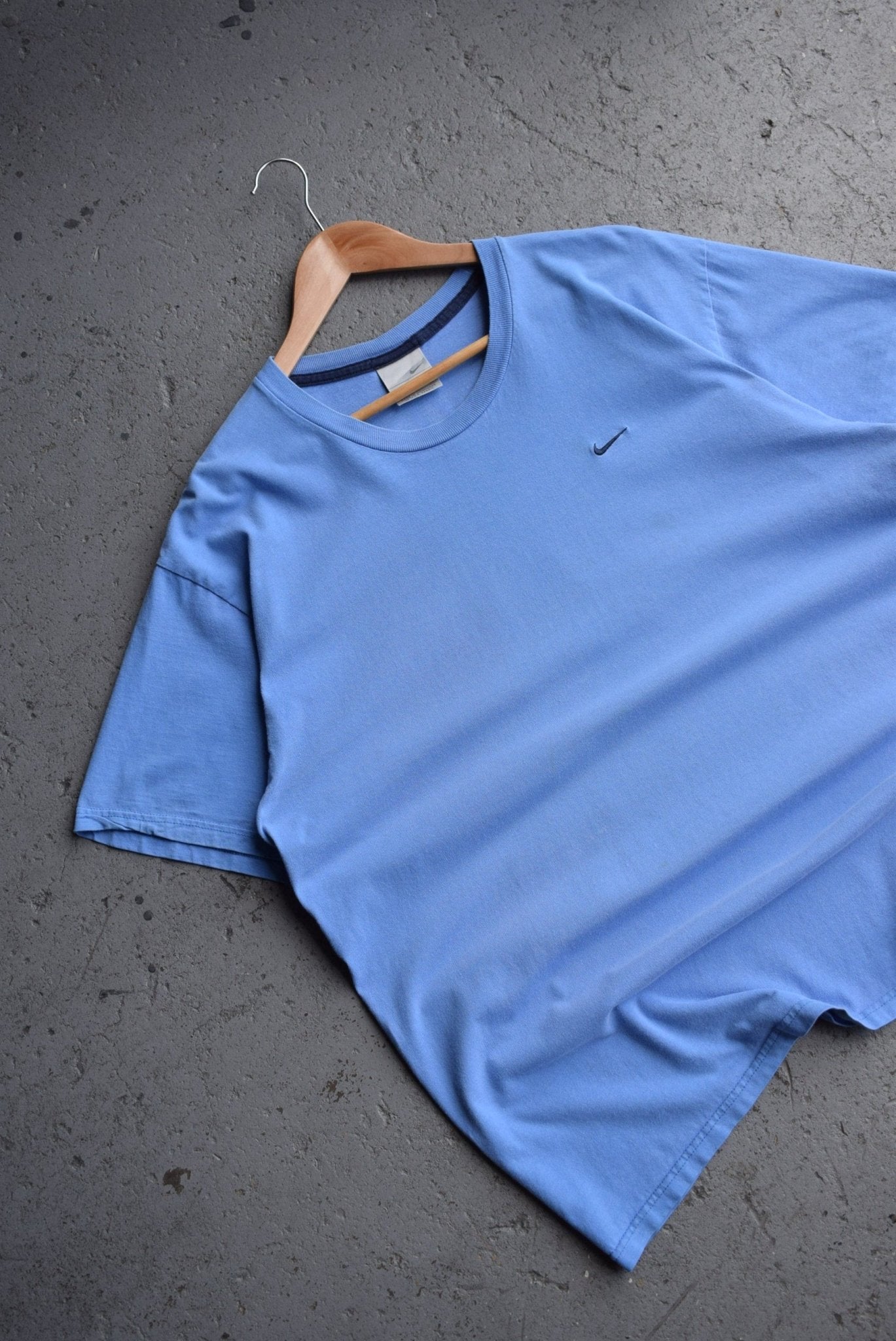 Vintage Nike Classic Logo Embroidered Tee (L/XL) - Retrospective Store