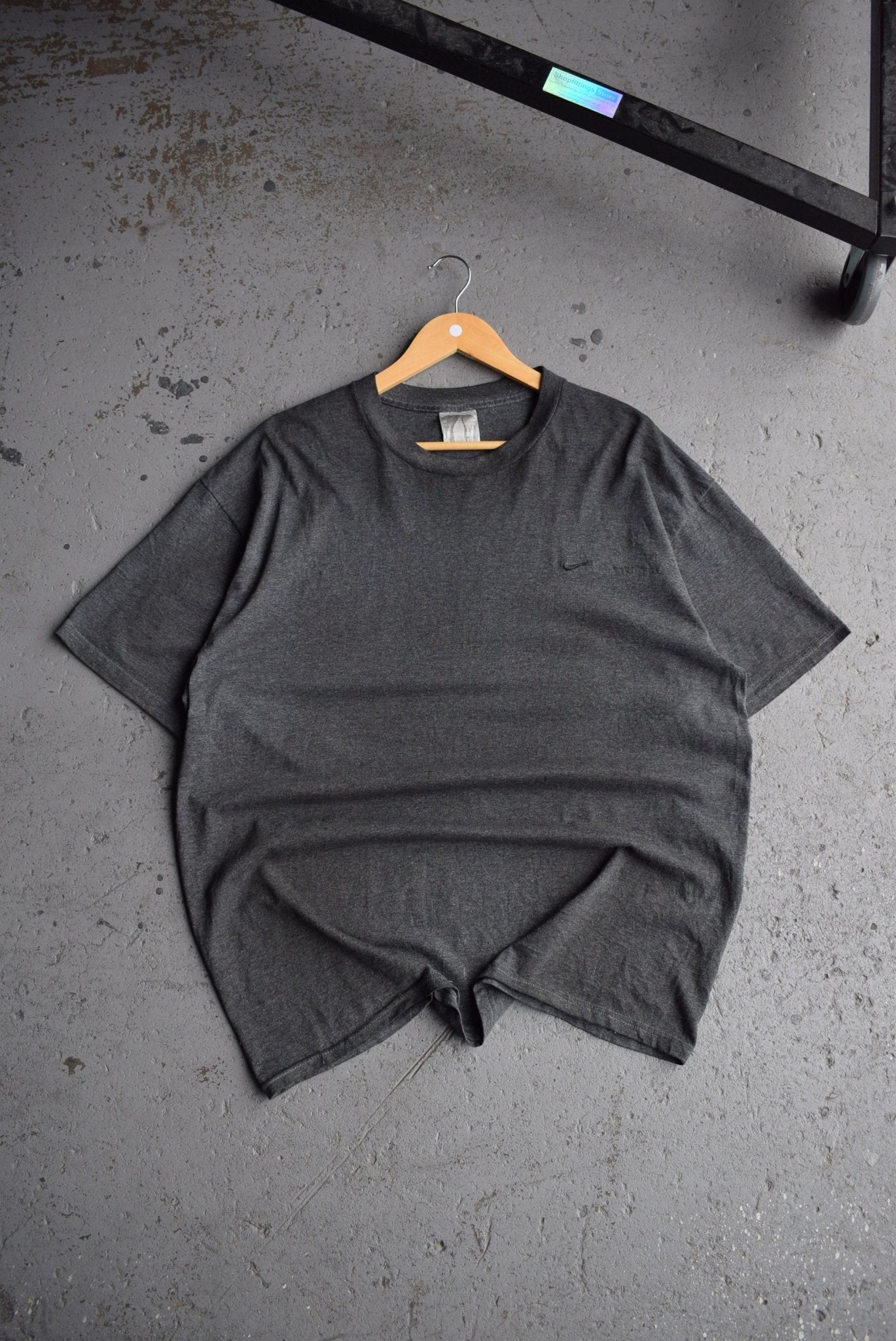 Vintage Nike Classic Logo Embroidered Tee (XL) - Retrospective Store