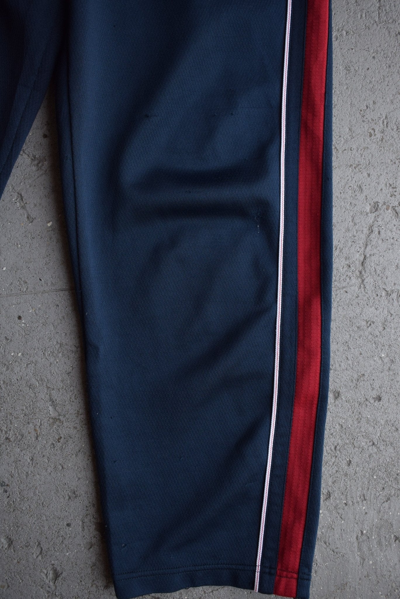 Vintage Nike Classic Logo Embroidered Track Pants (M) - Retrospective Store
