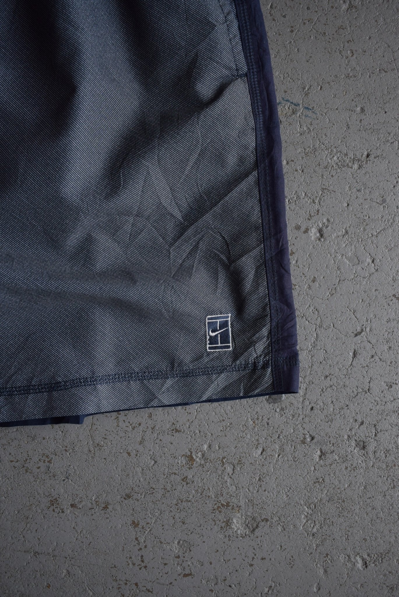 Vintage Nike Court Embroidered Shorts (M) - Retrospective Store