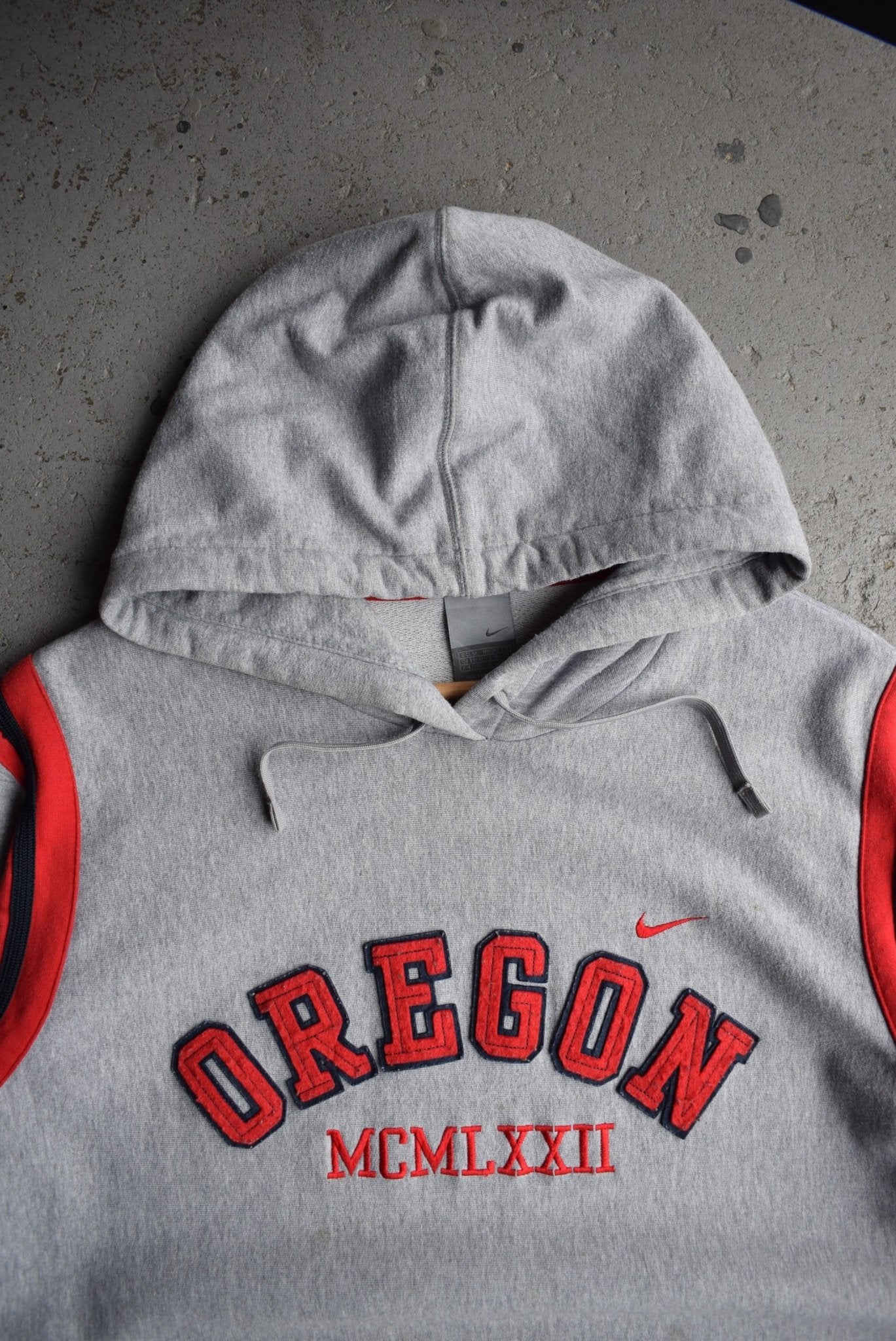 Vintage Nike Oregon Embroidered Hoodie (M) - Retrospective Store
