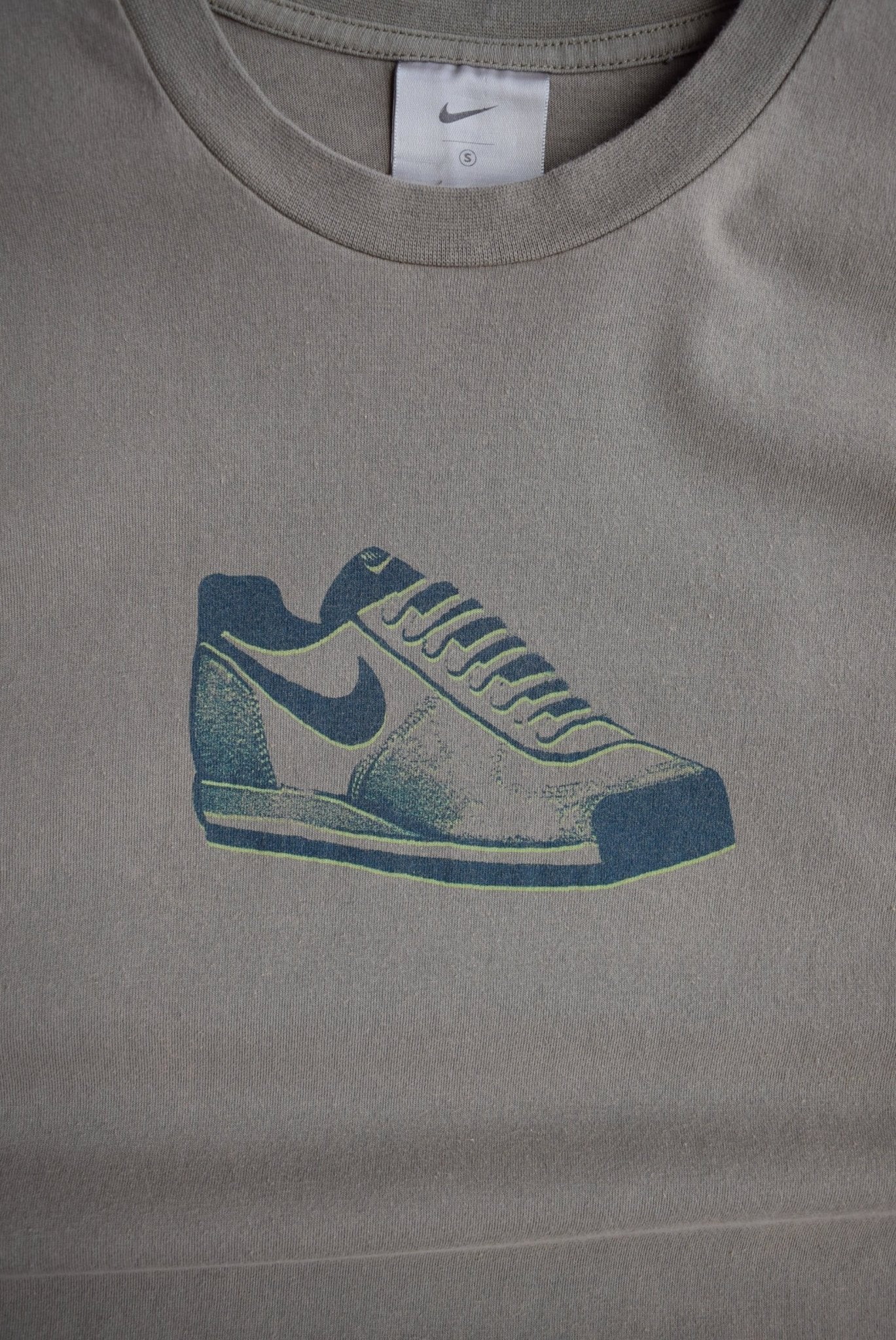 Vintage Nike Sneaker Tee (S) - Retrospective Store