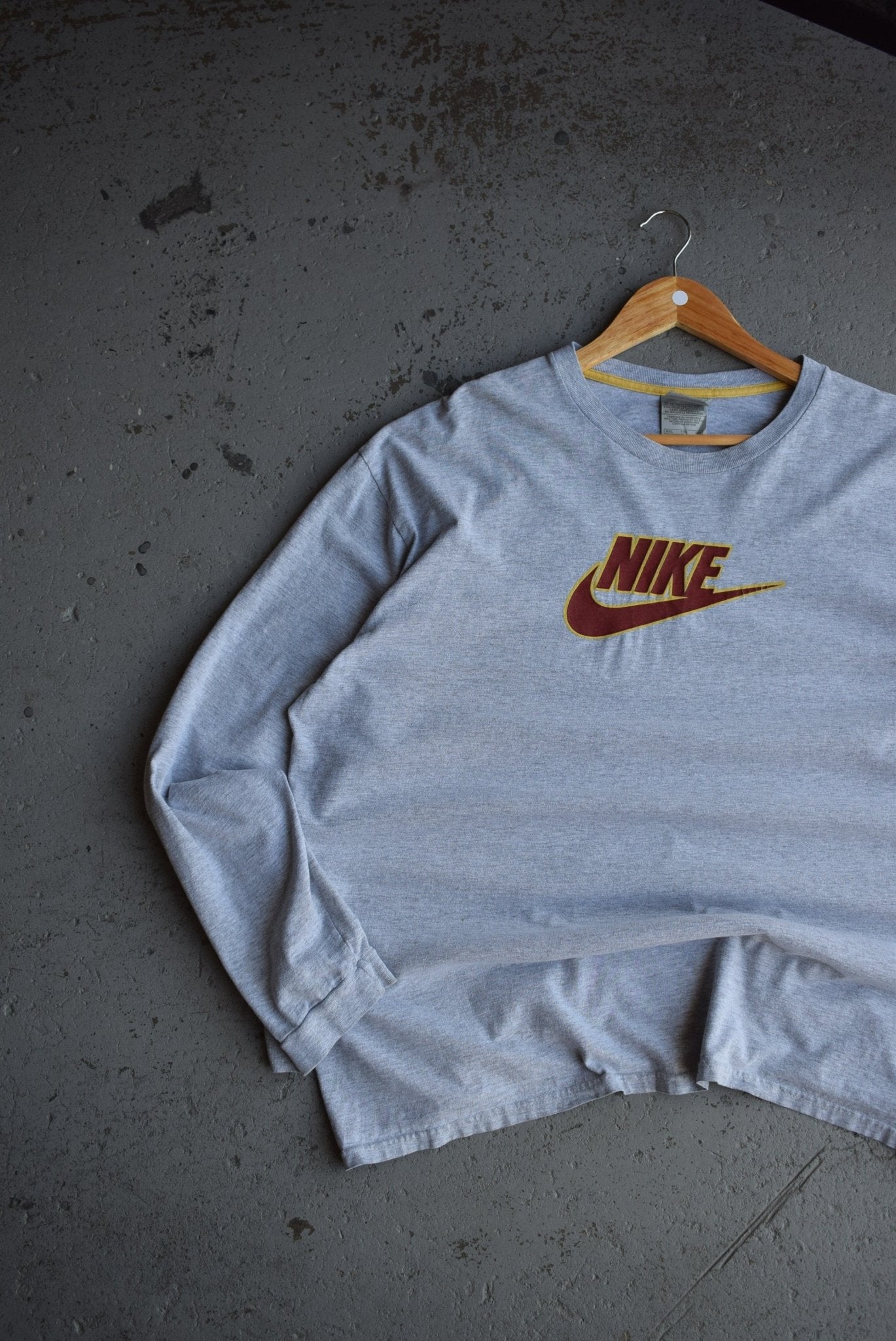 Vintage Nike Spellout Long Sleeve Tee (XL) - Retrospective Store