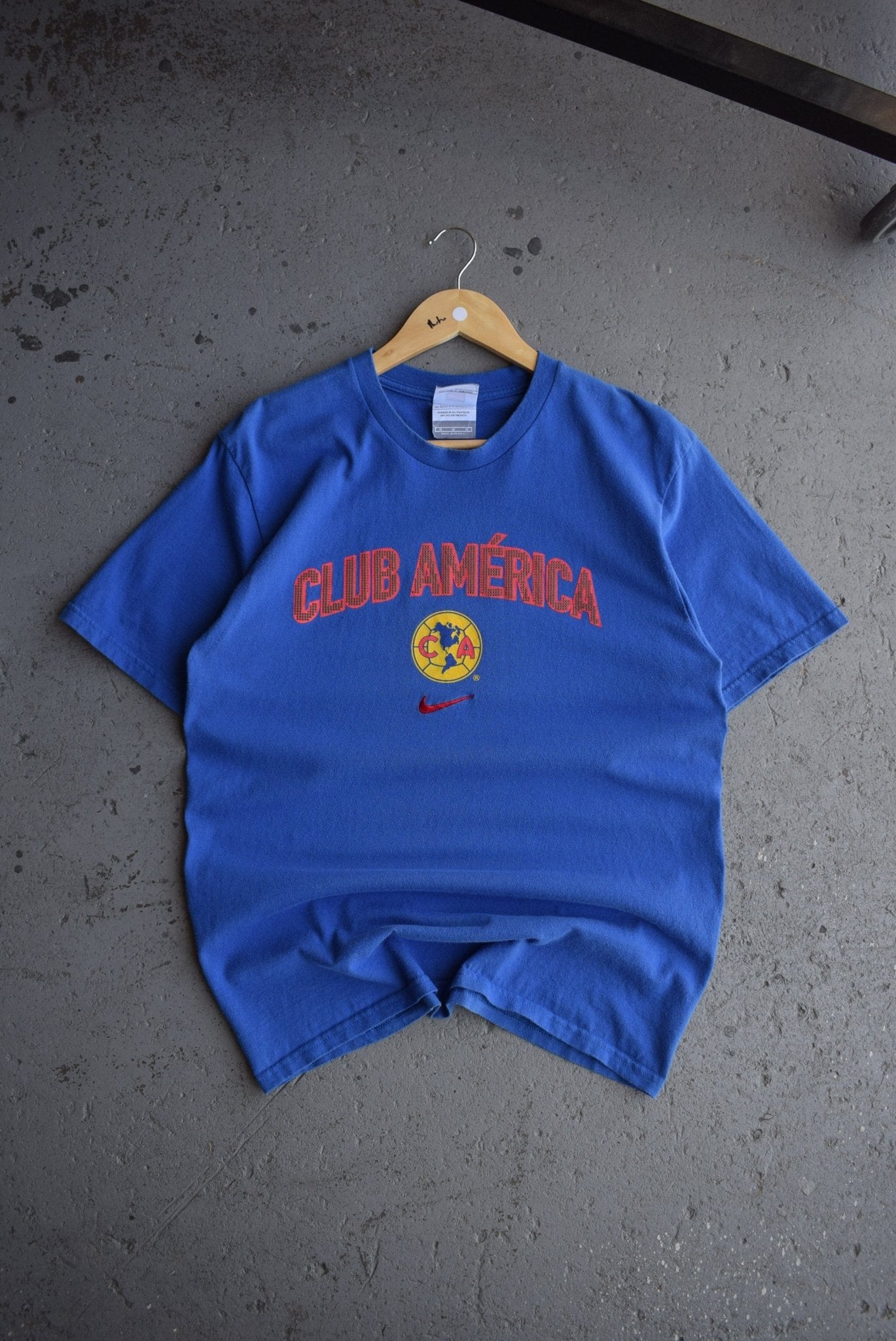 Vintage Nike x Club America FC Embroidered Tee (M) - Retrospective Store