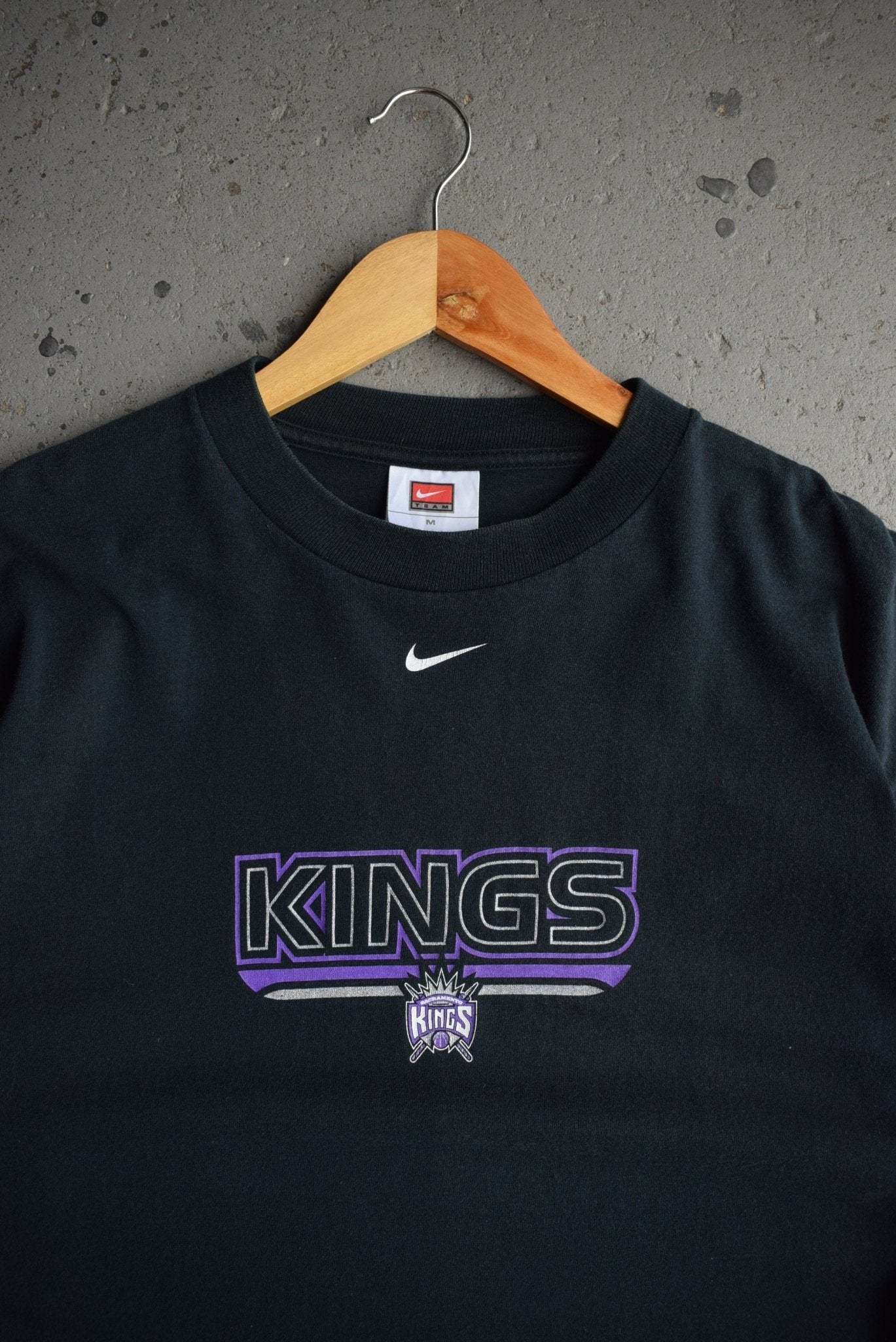 Vintage Nike x NBA Sacramento Kings Long Sleeve Tee (L) - Retrospective Store
