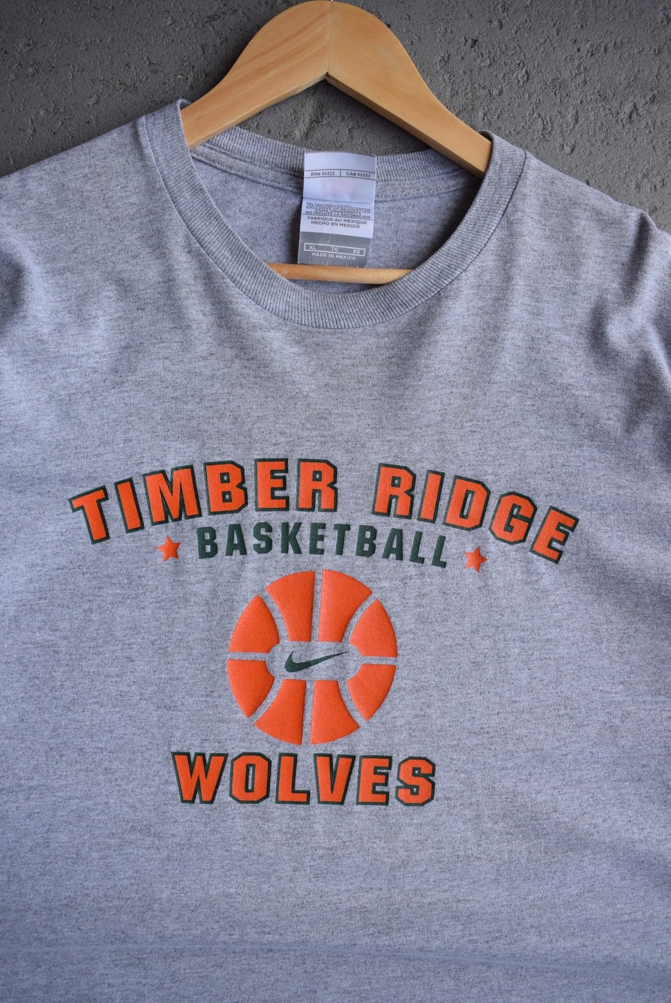 Vintage Nike x Timber Ridge Basketball Long Sleeve Tee (L/XL) - Retrospective Store